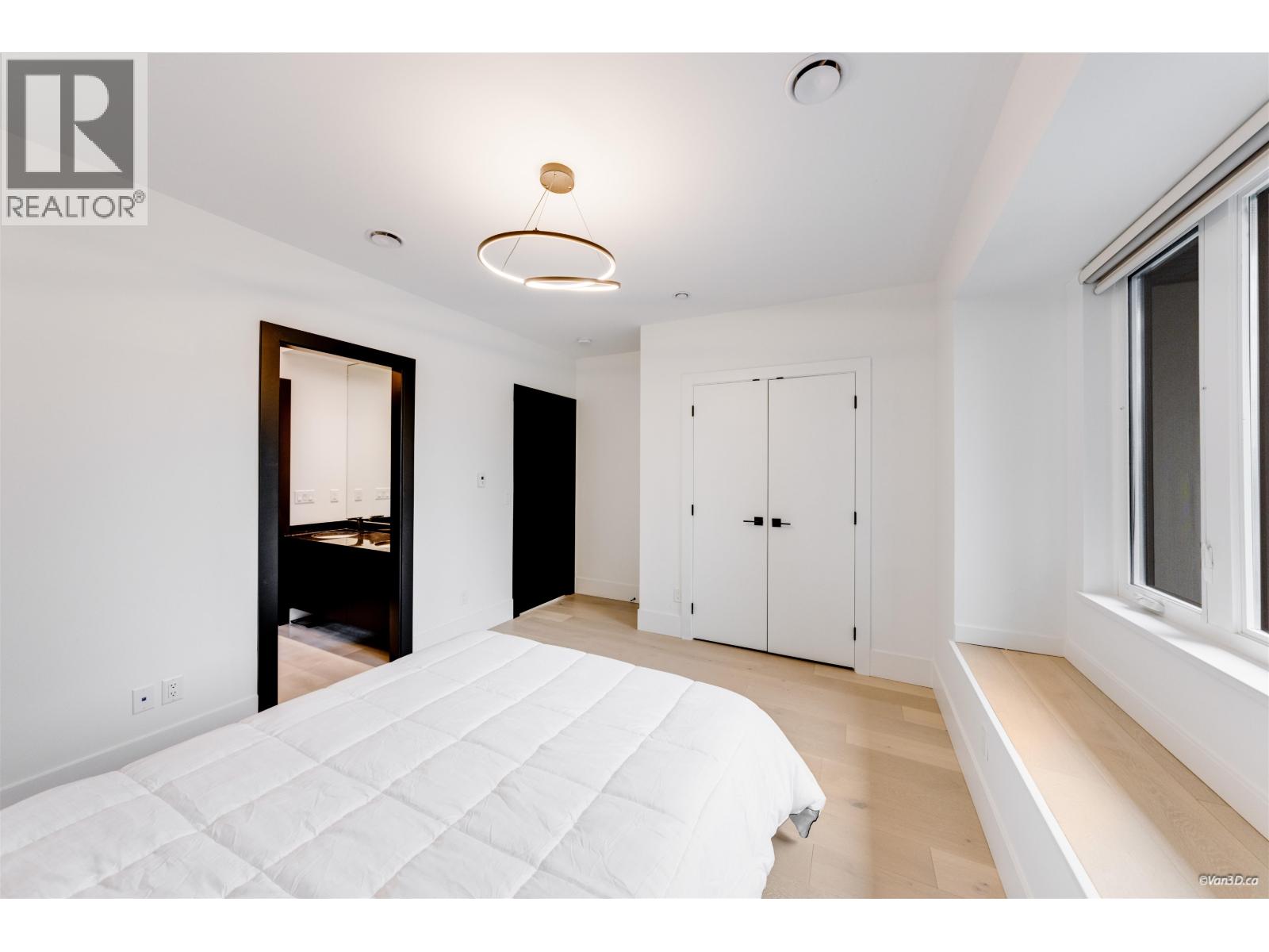 710 Ivy Avenue Property Photo 28