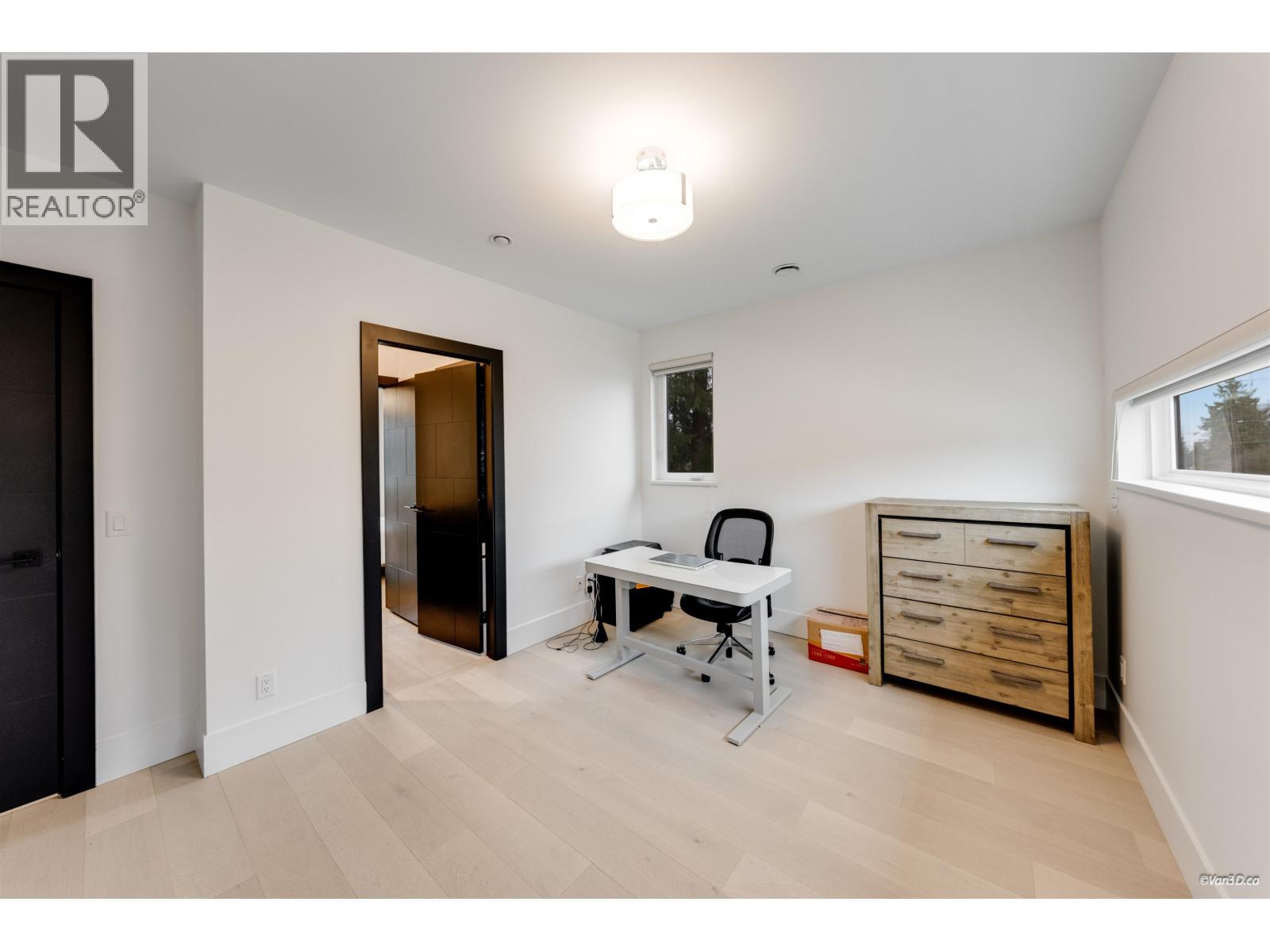 710 Ivy Avenue Property Photo 31
