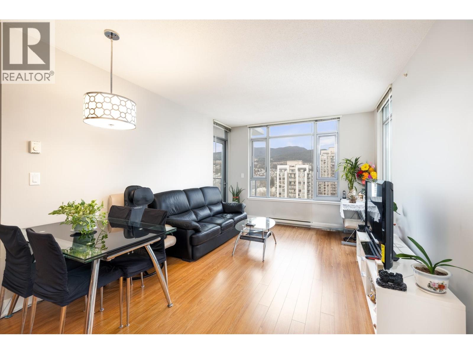 2206 1155 The High Street Property Photo 7