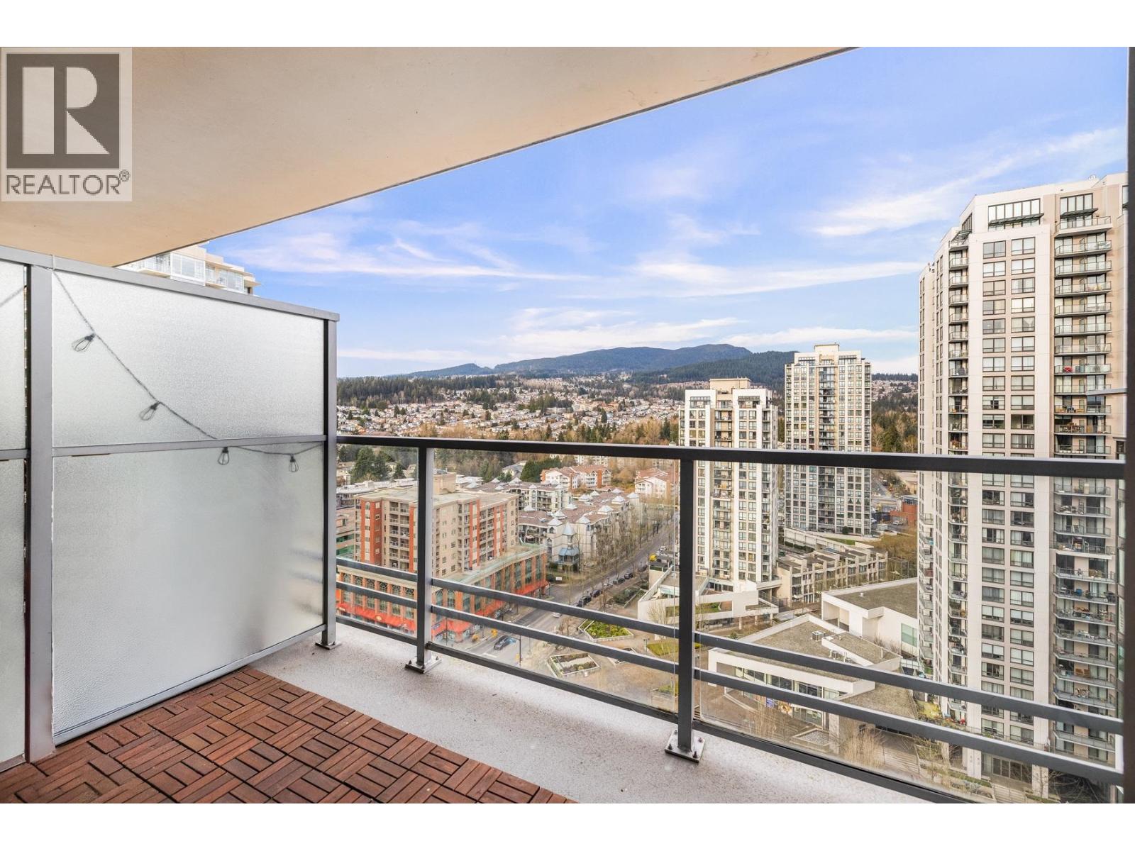 2206 1155 The High Street Property Photo 17
