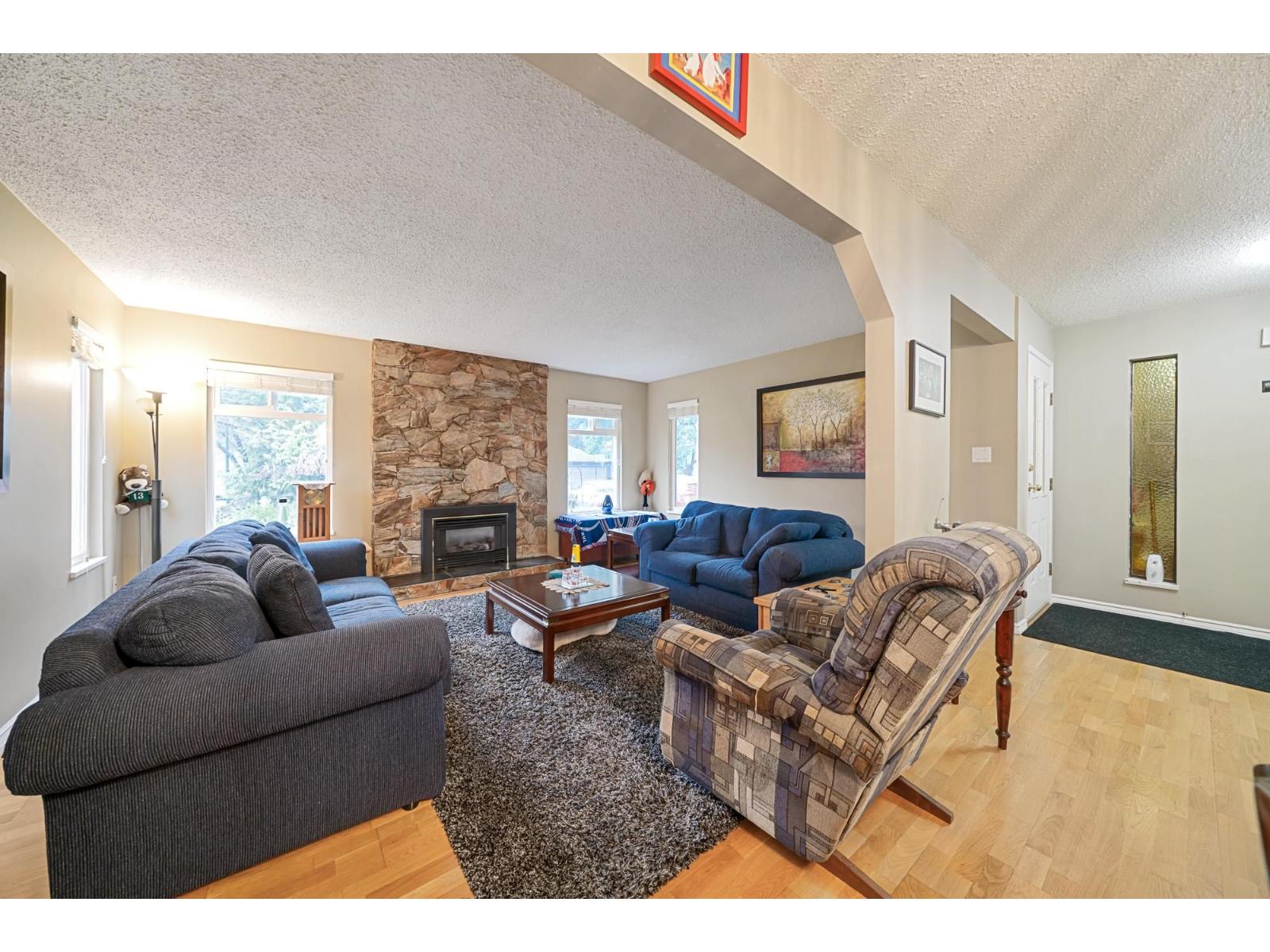 6632 Baker Road Property Photo 5
