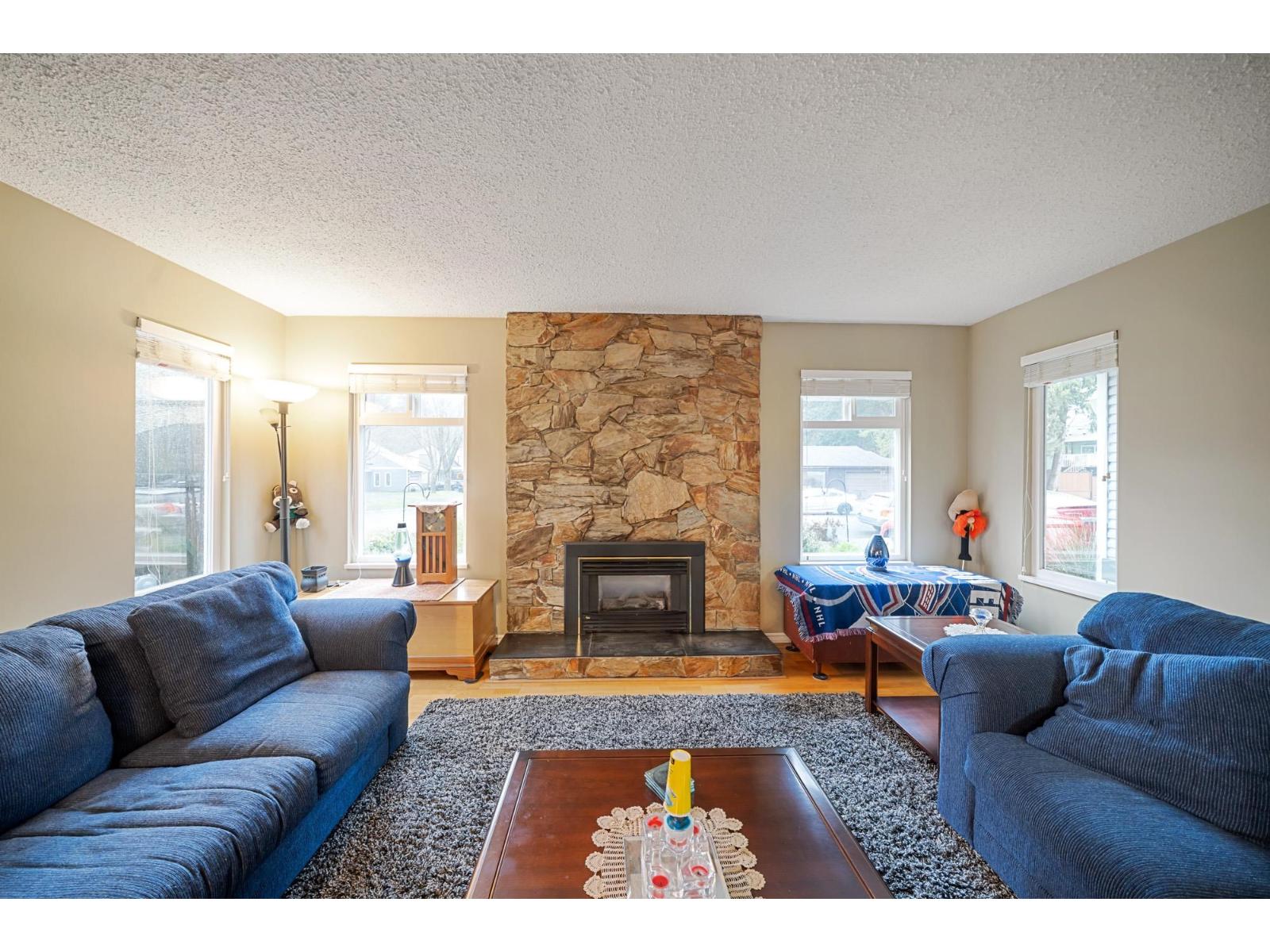 6632 Baker Road Property Photo 10