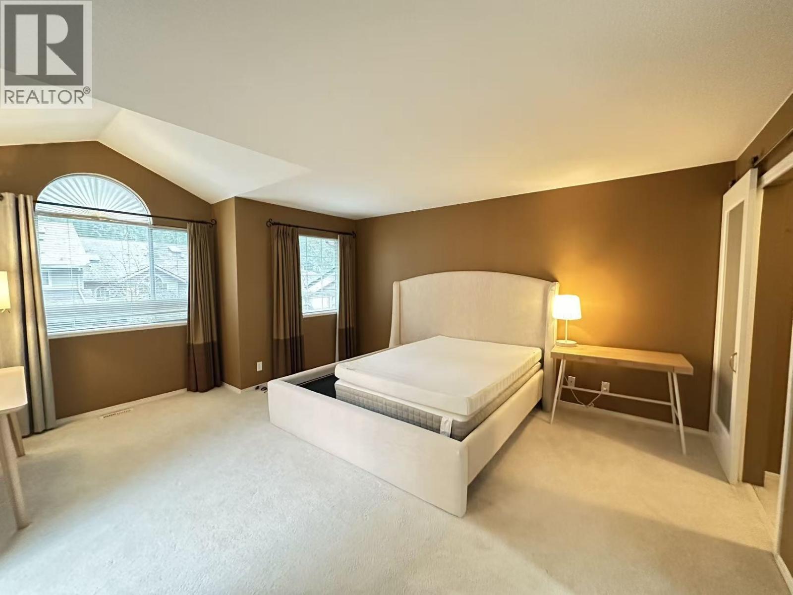 37 Deerwood Place Property Photo 1