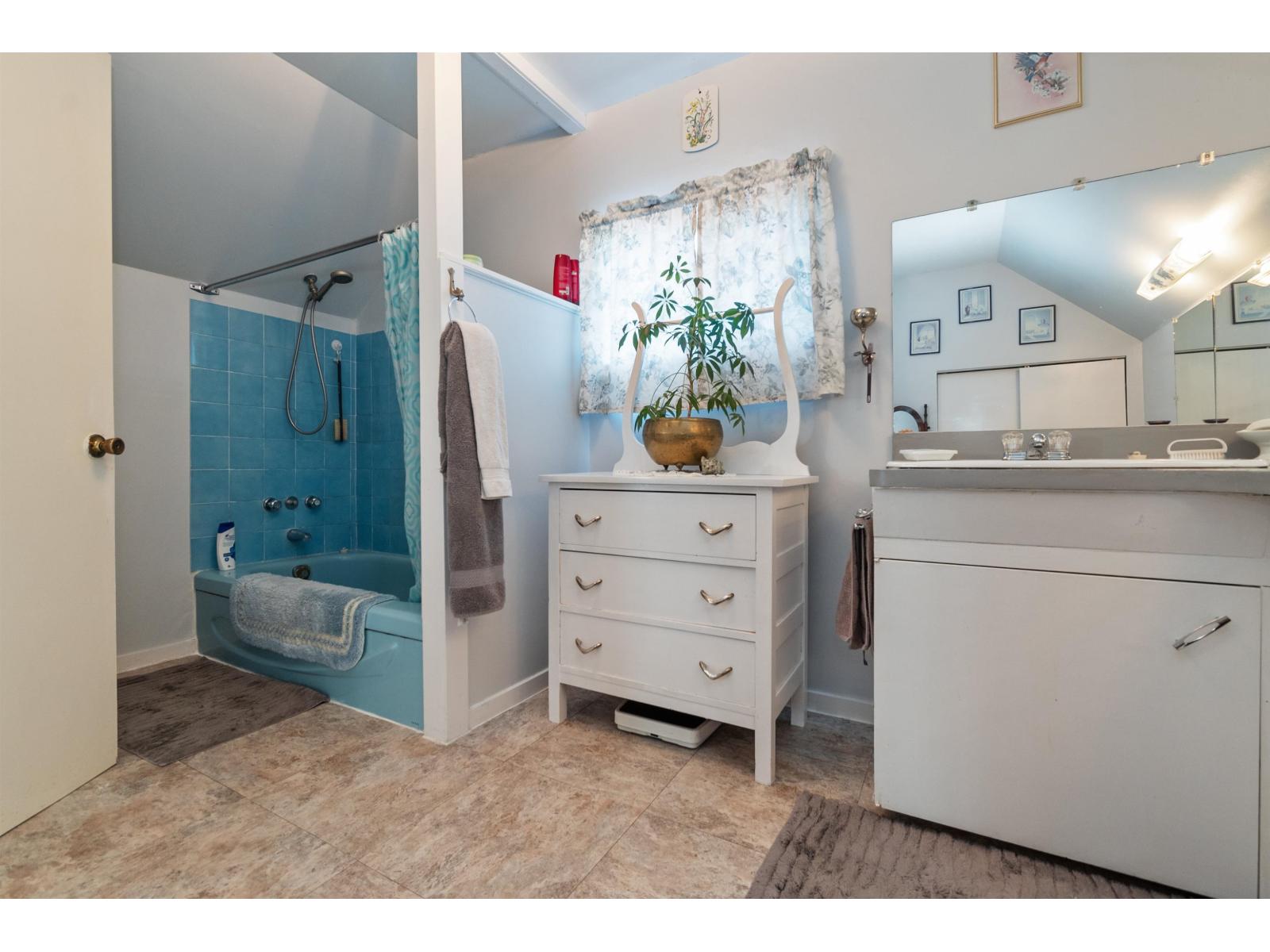 6994 Cheam Avenue Property Photo 15