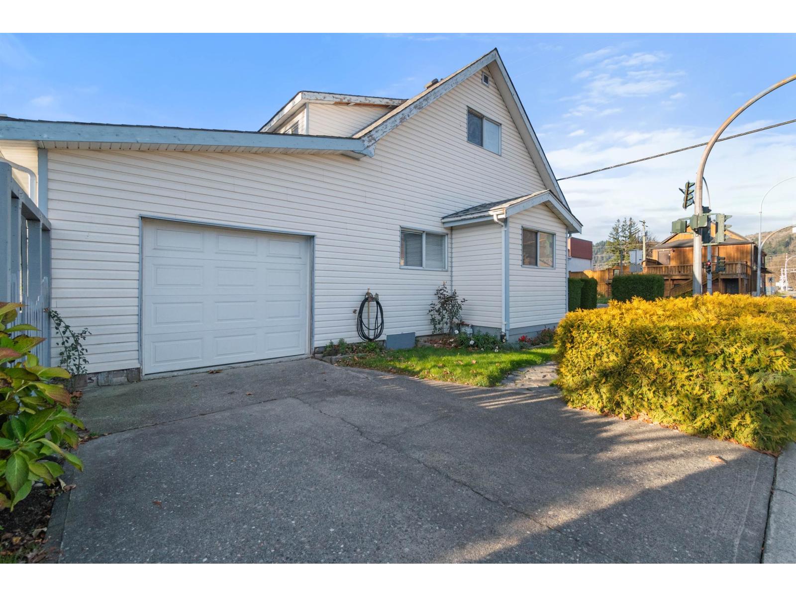 6994 Cheam Avenue Property Photo 19