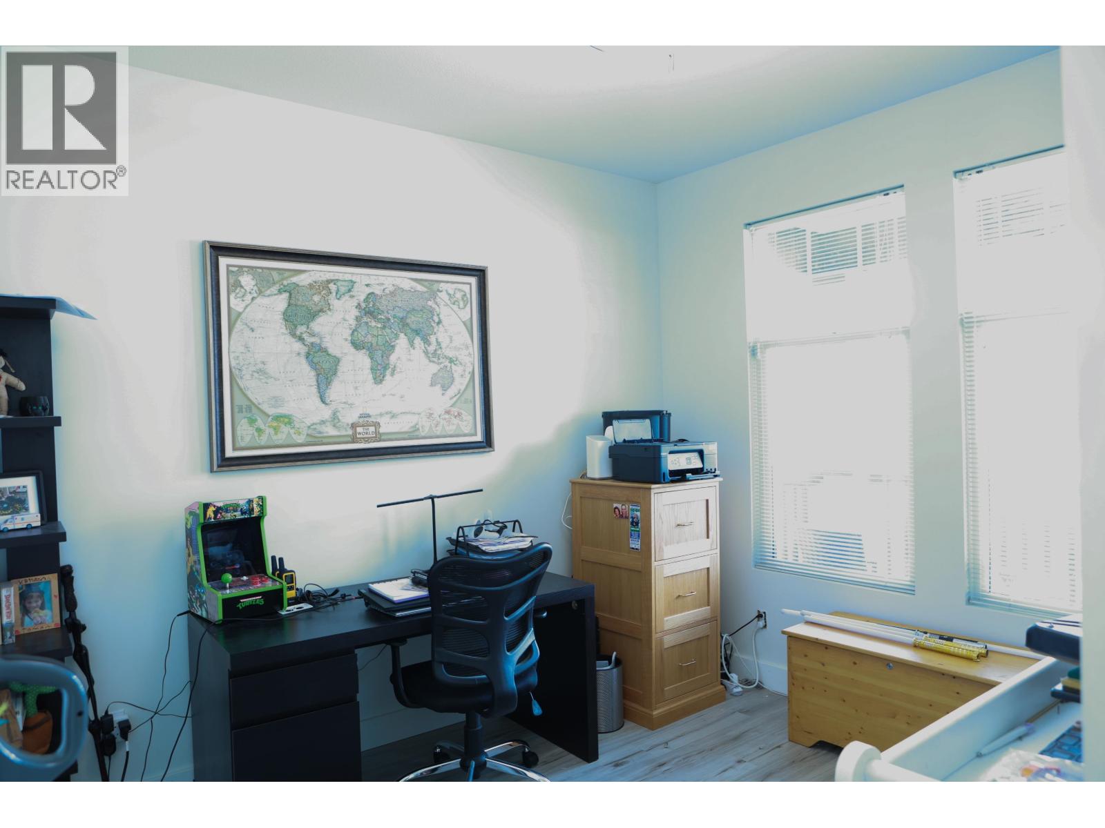 24170 Hill Avenue Property Photo 2