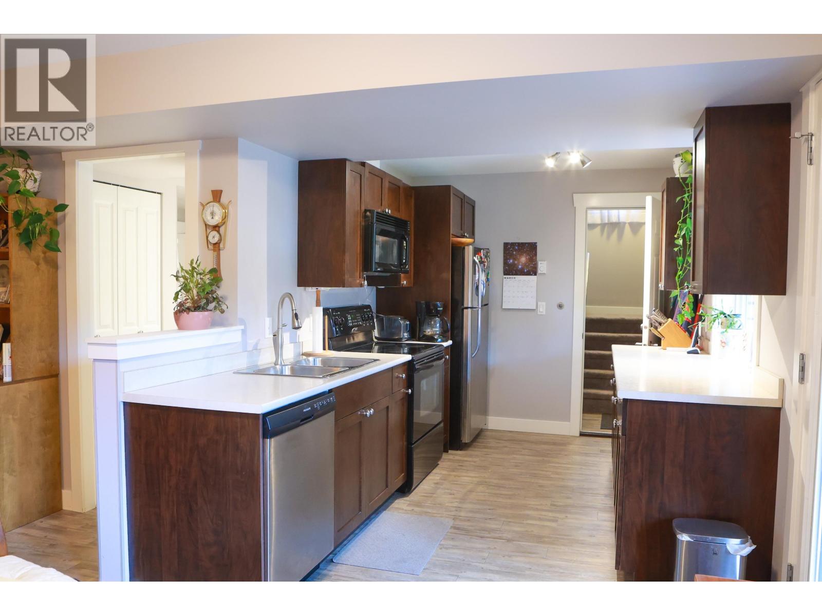 24170 Hill Avenue Property Photo 17