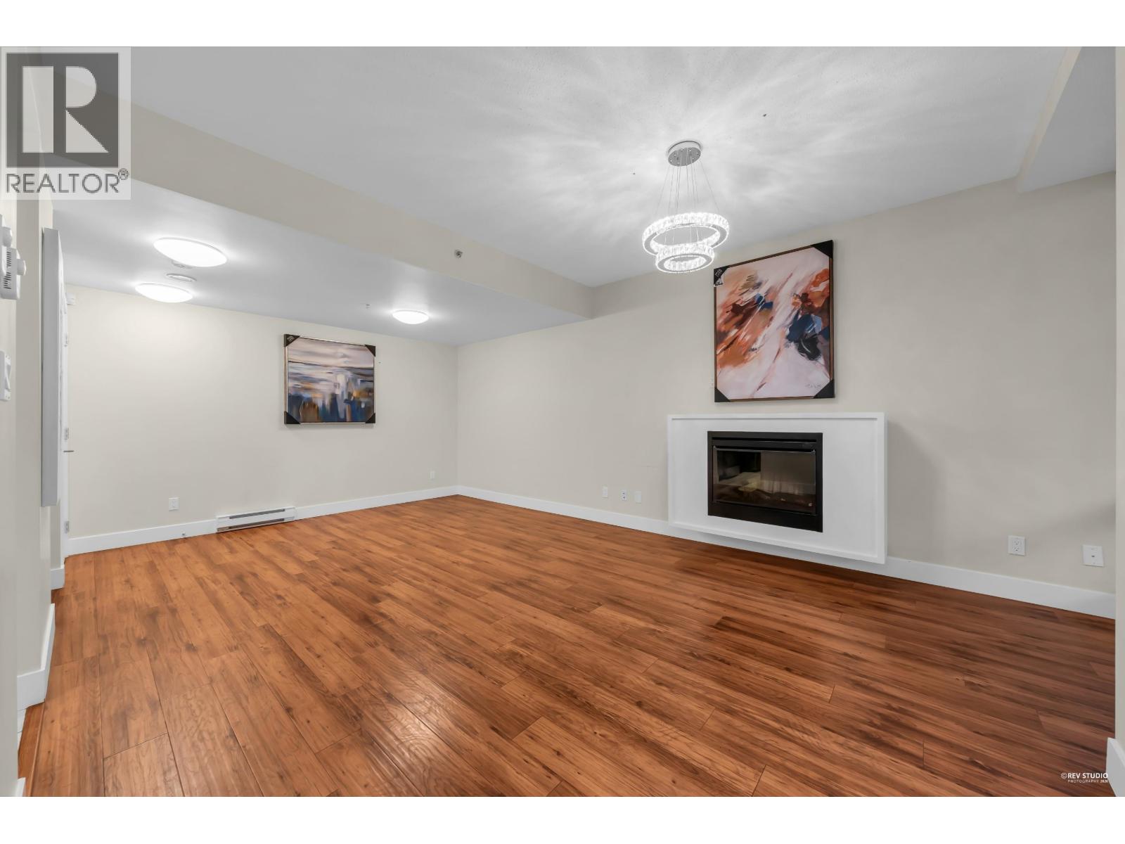 4818 Hazel Street Property Photo 2