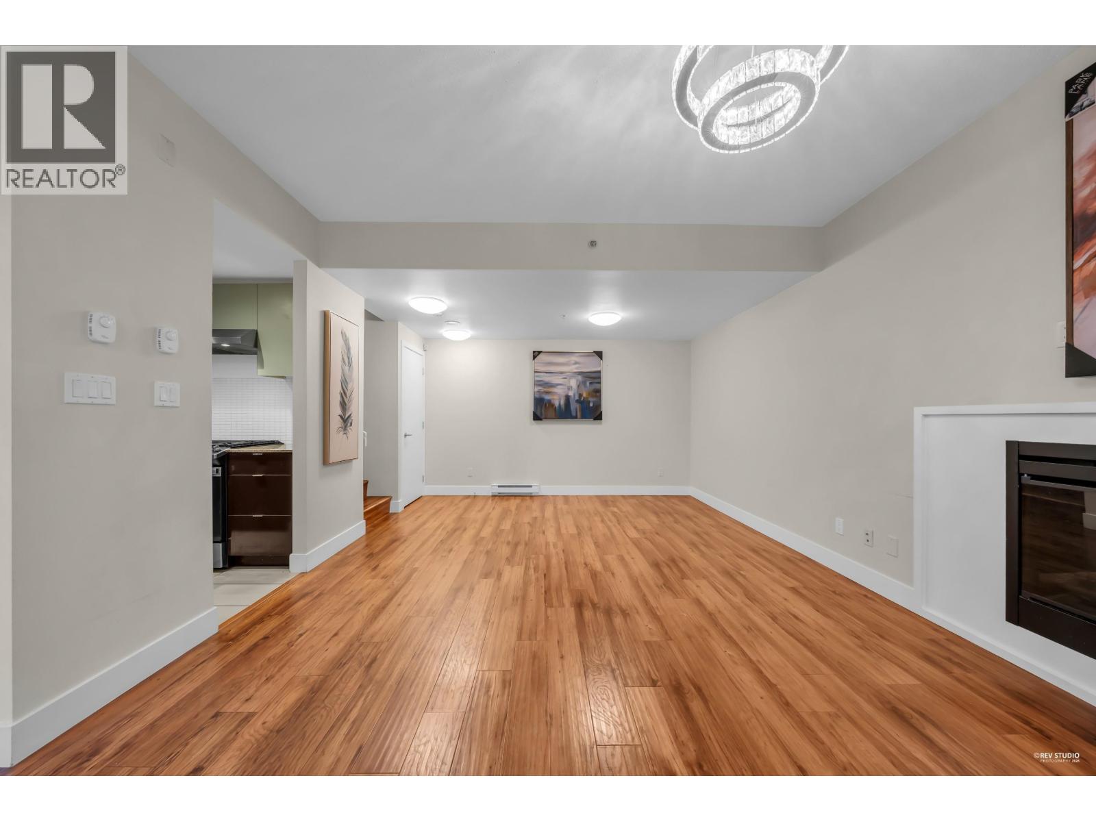 4818 Hazel Street Property Photo 3