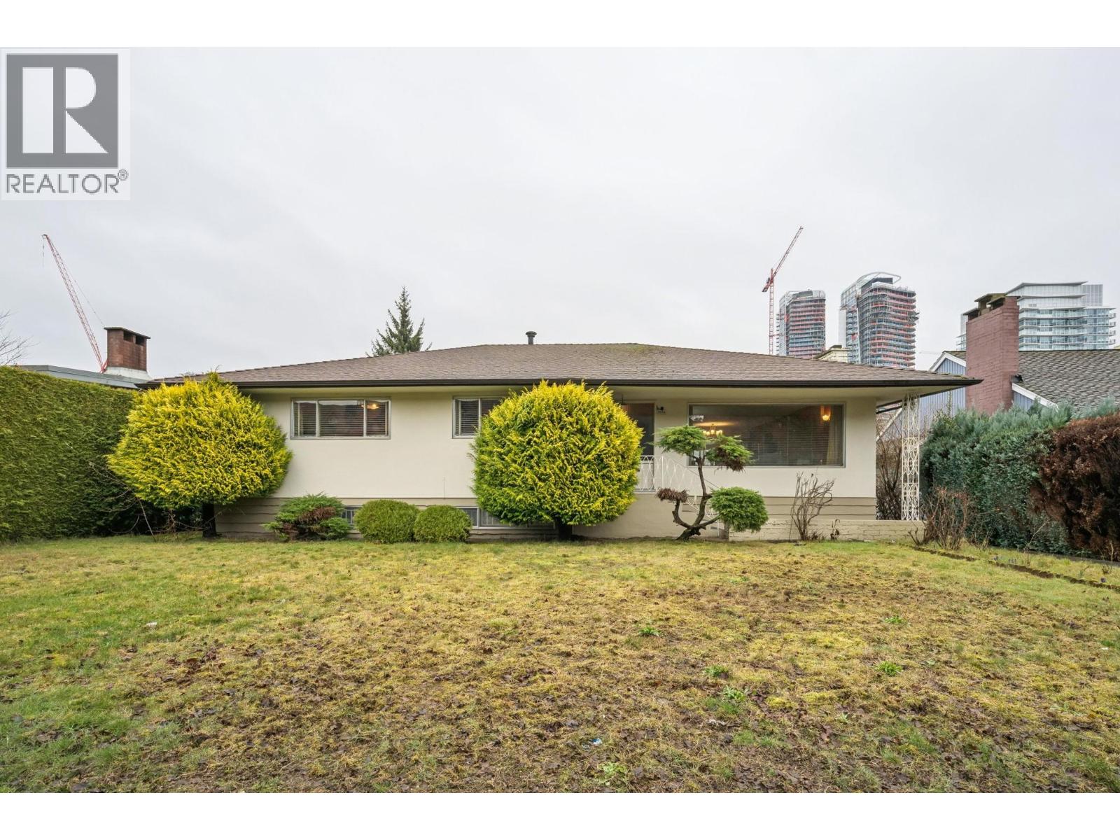 5606 Willow Street Property Photo 1