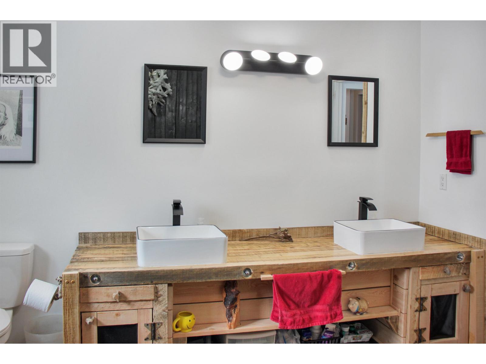 4907 Peasim Court Property Photo 7