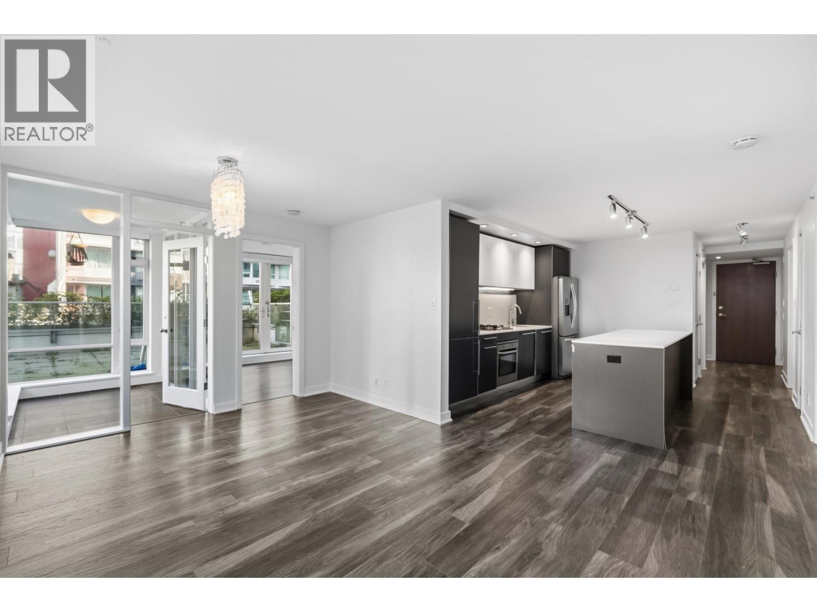 301 1762 Davie Street Property Photo 3