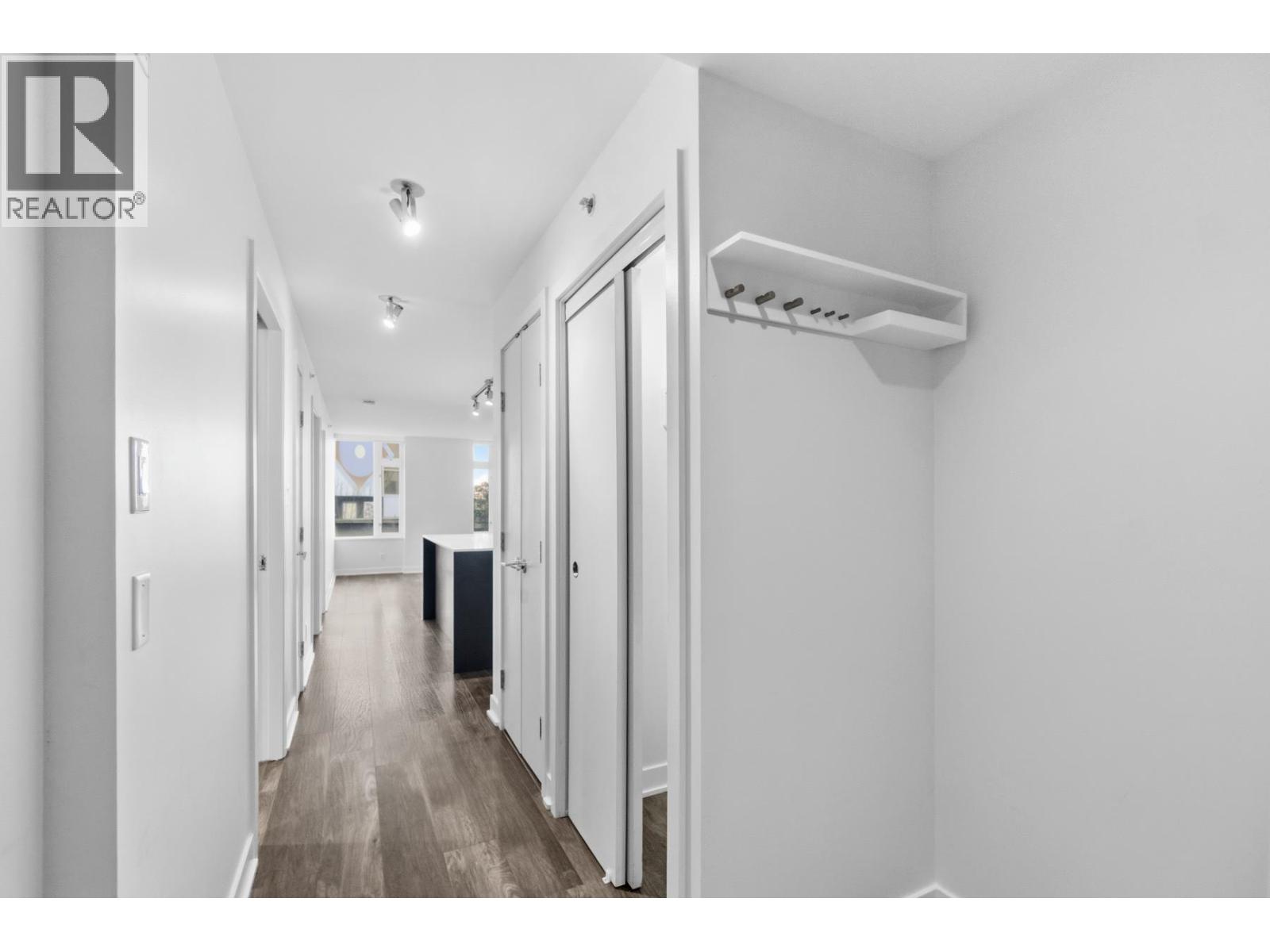 301 1762 Davie Street Property Photo 12