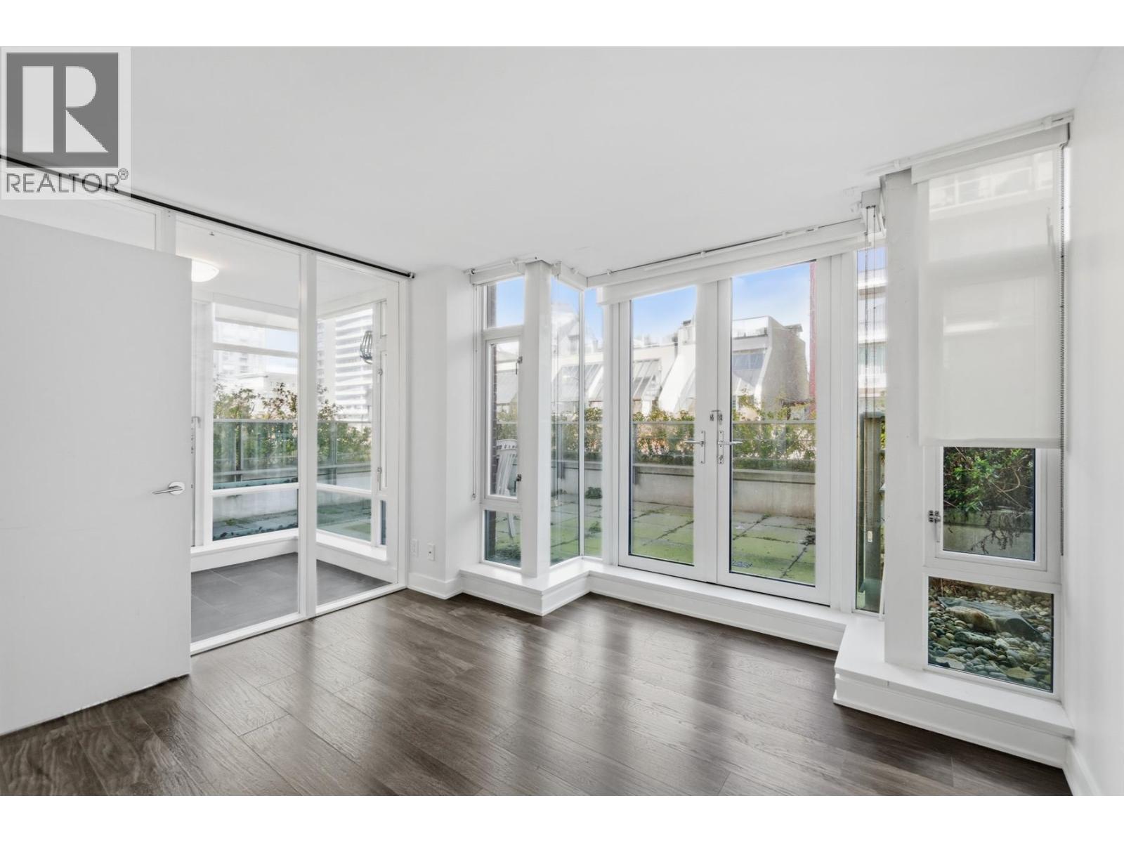 301 1762 Davie Street Property Photo 14