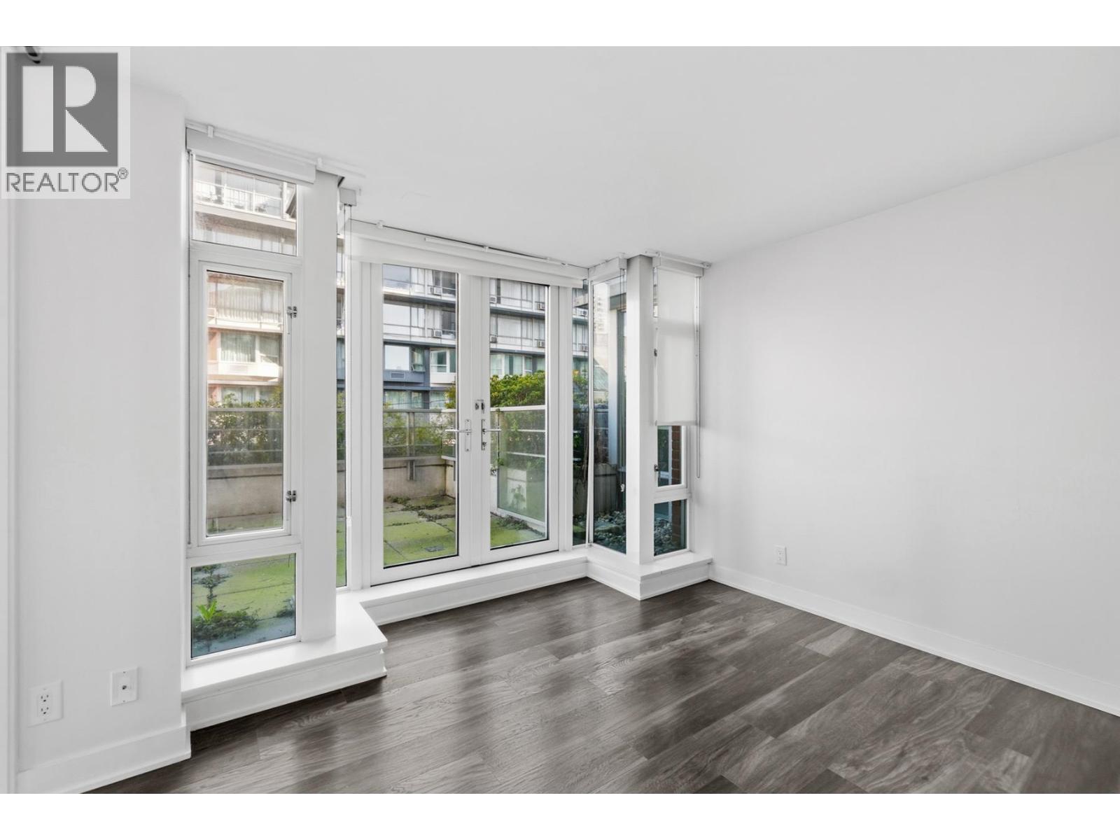 301 1762 Davie Street Property Photo 17