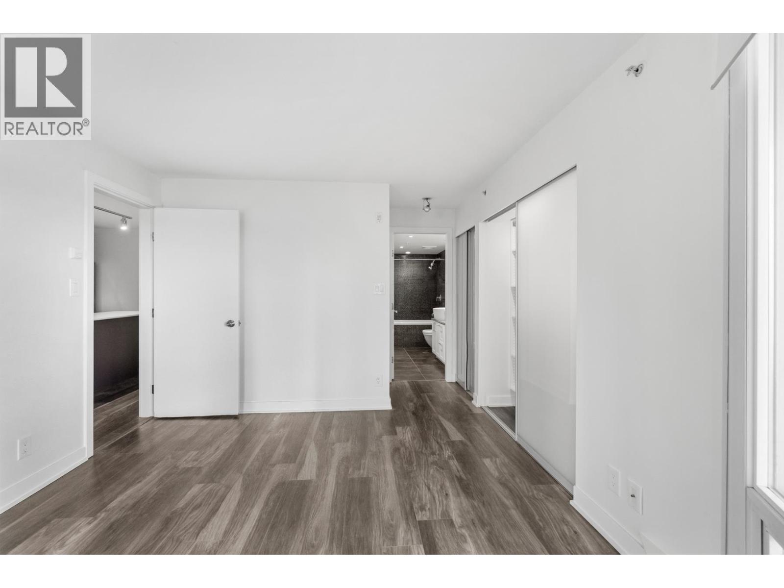 301 1762 Davie Street Property Photo 20