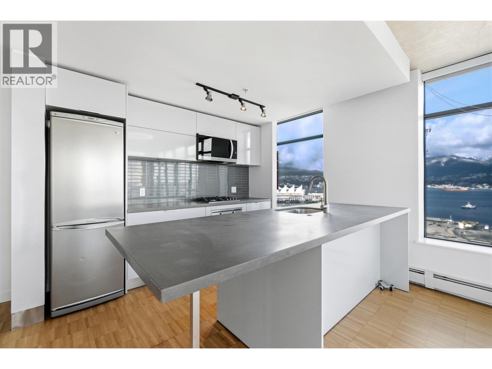 1701 108 W Cordova Street Property Photo 8