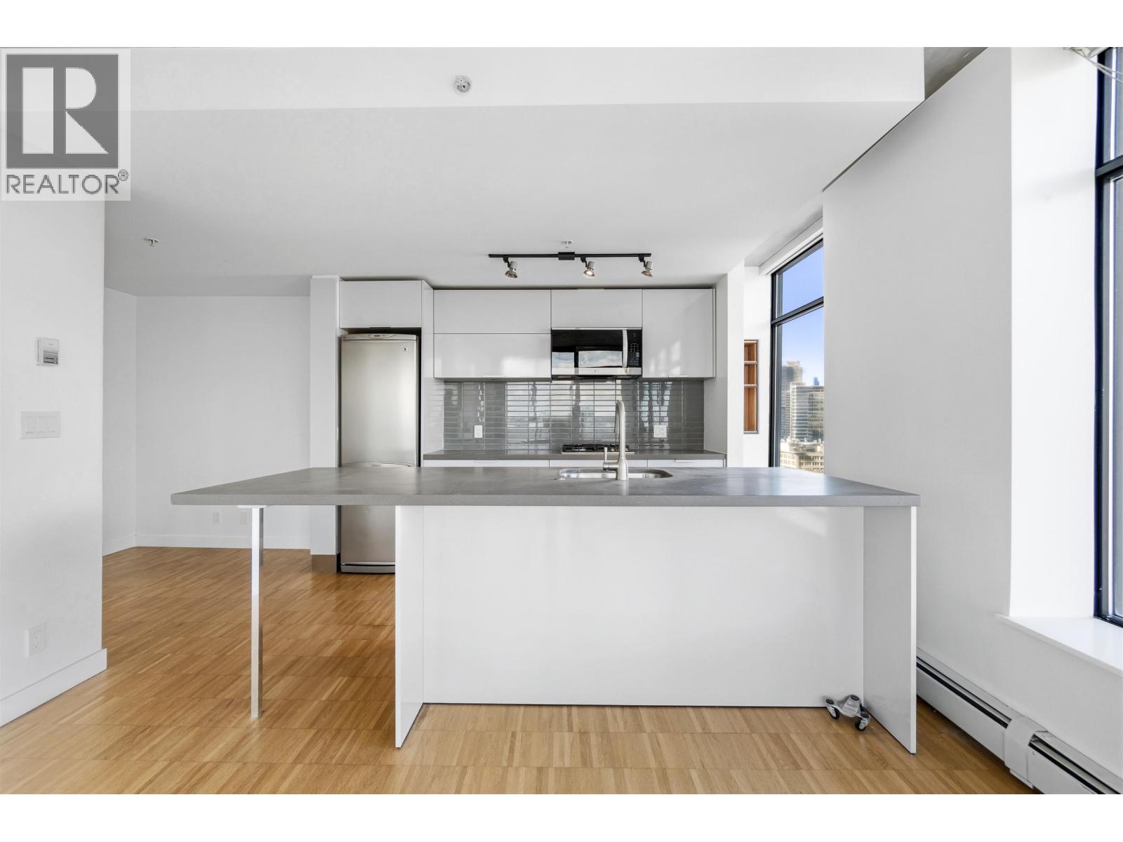 1701 108 W Cordova Street Property Photo 10