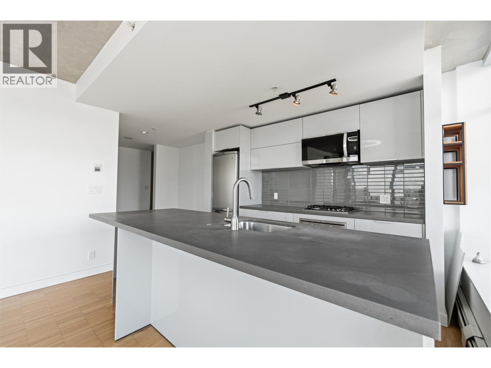 1701 108 W Cordova Street Property Photo 11