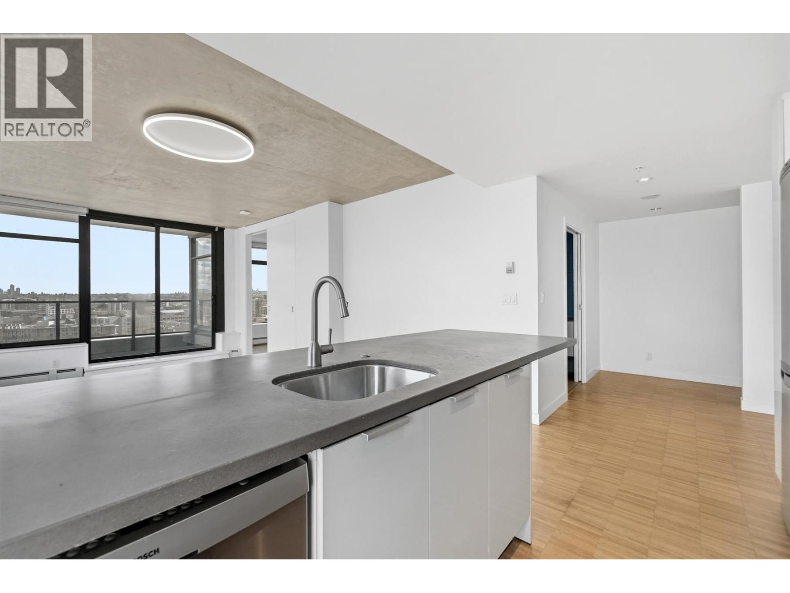 1701 108 W Cordova Street Property Photo 15
