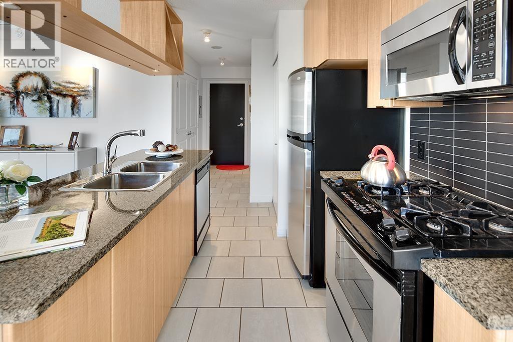 1708 1001 Richards Street Property Photo 7