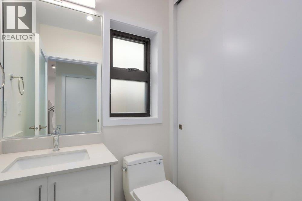 1 4257 Knight Street Property Photo 8