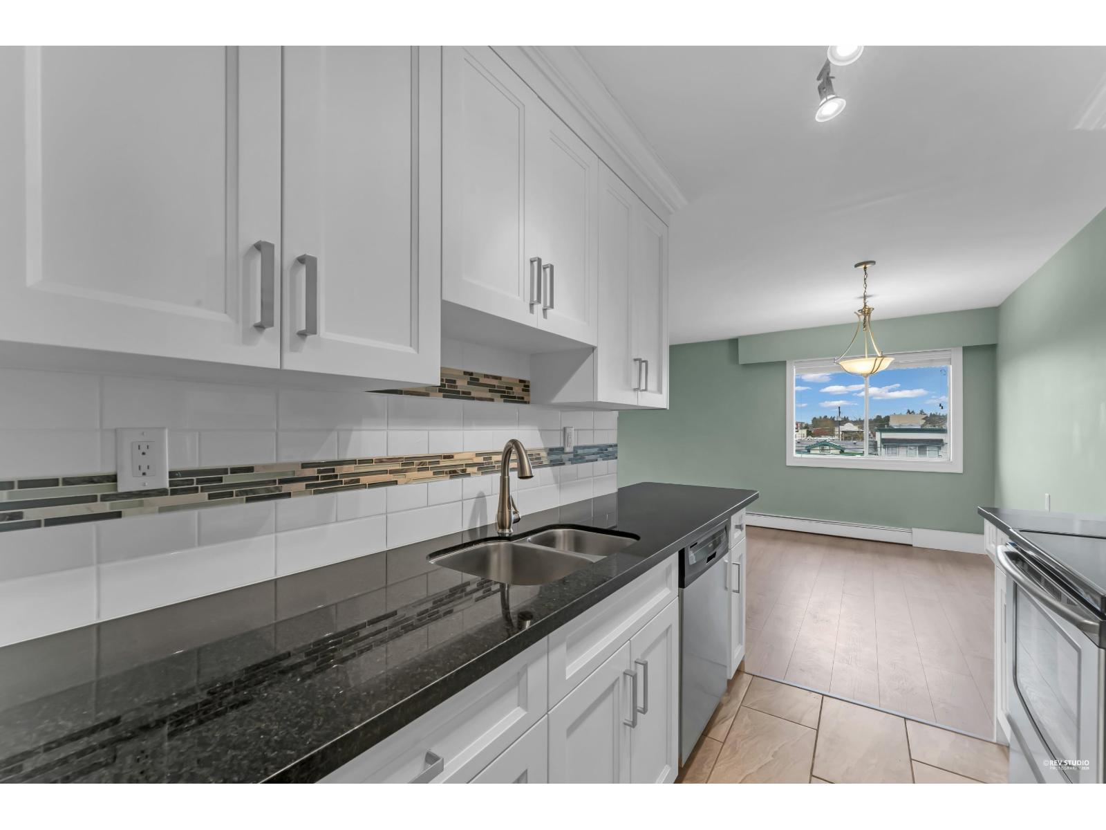 322 17707 57a Avenue Property Photo 3