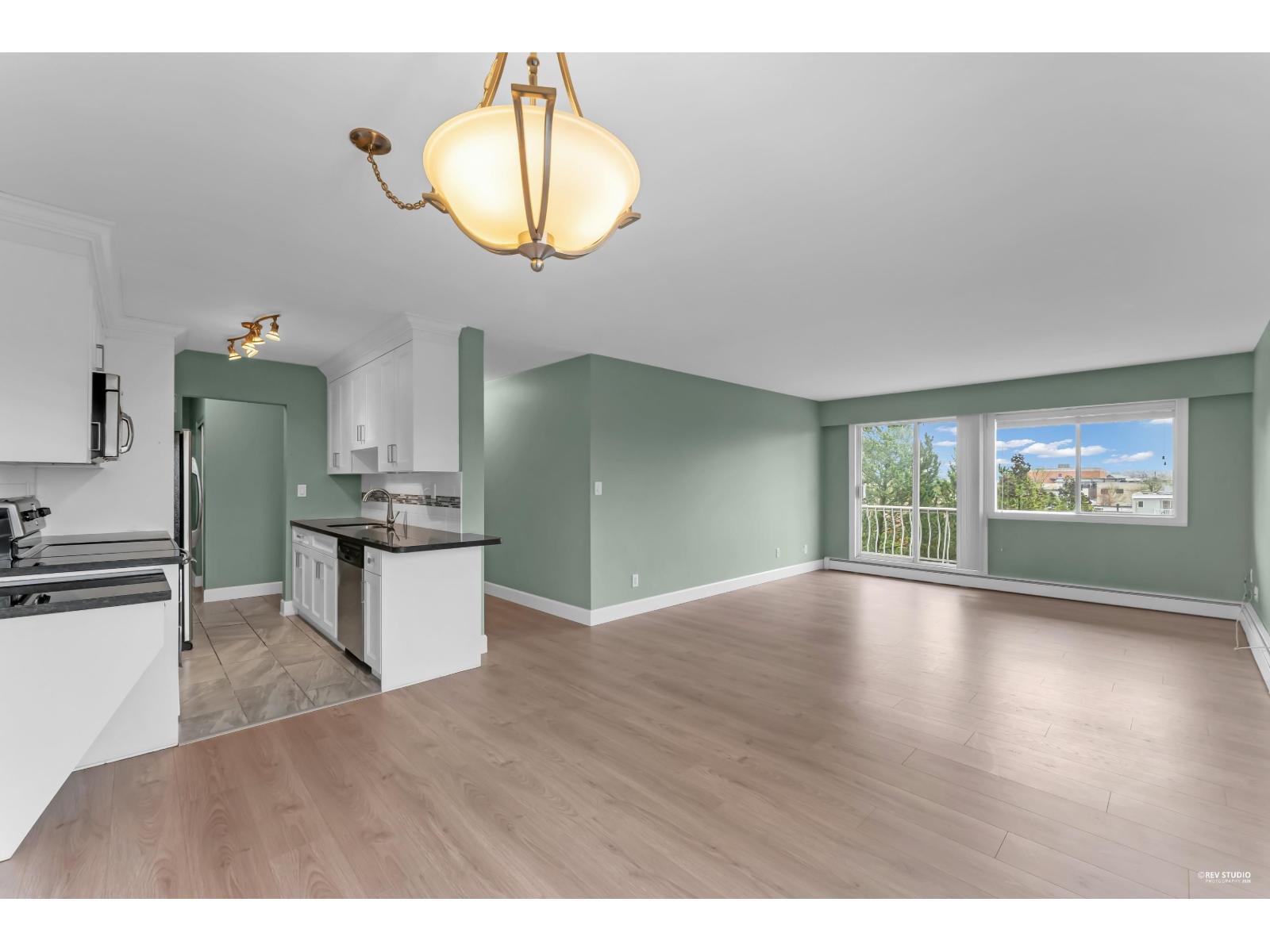 322 17707 57a Avenue Property Photo 4