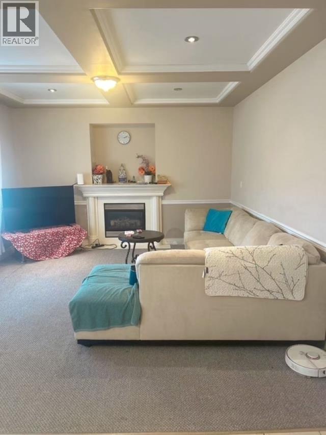 6521 Waltham Avenue Property Photo 6