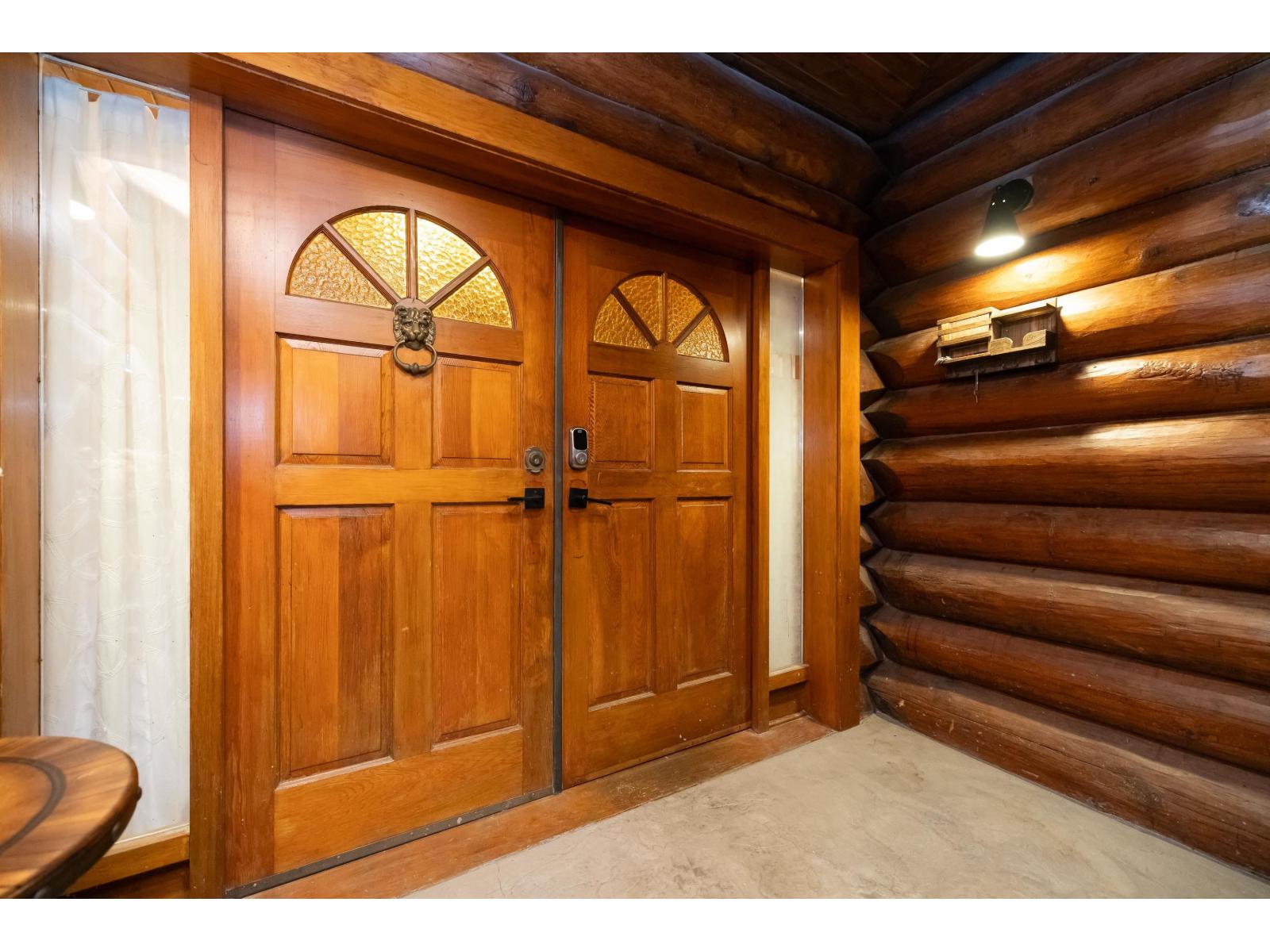 46492 Valleyview Road Property Photo 4