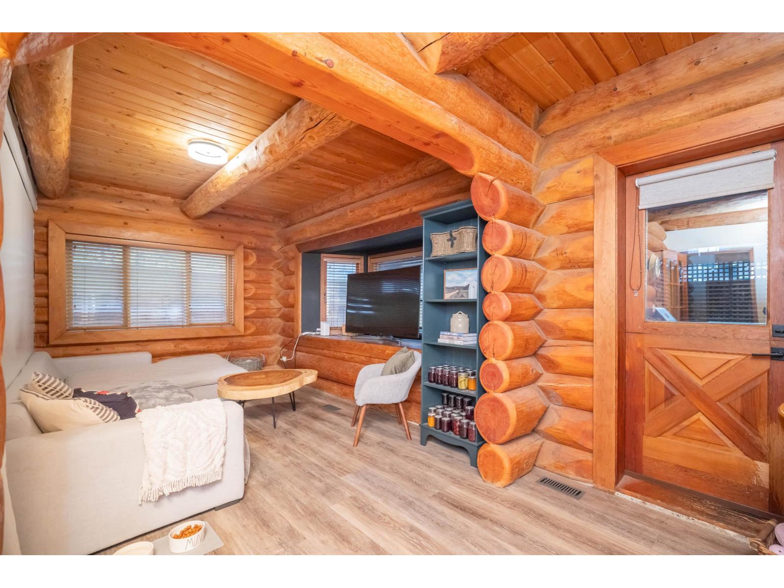 46492 Valleyview Road Property Photo 16