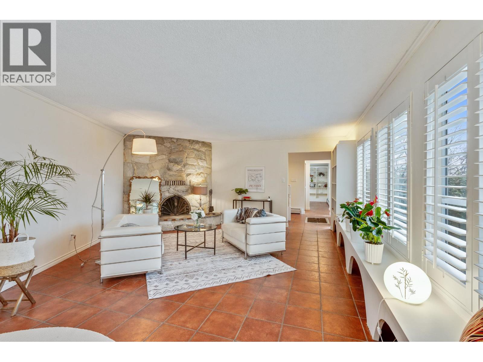 7362 Laburnum Street Property Photo 3