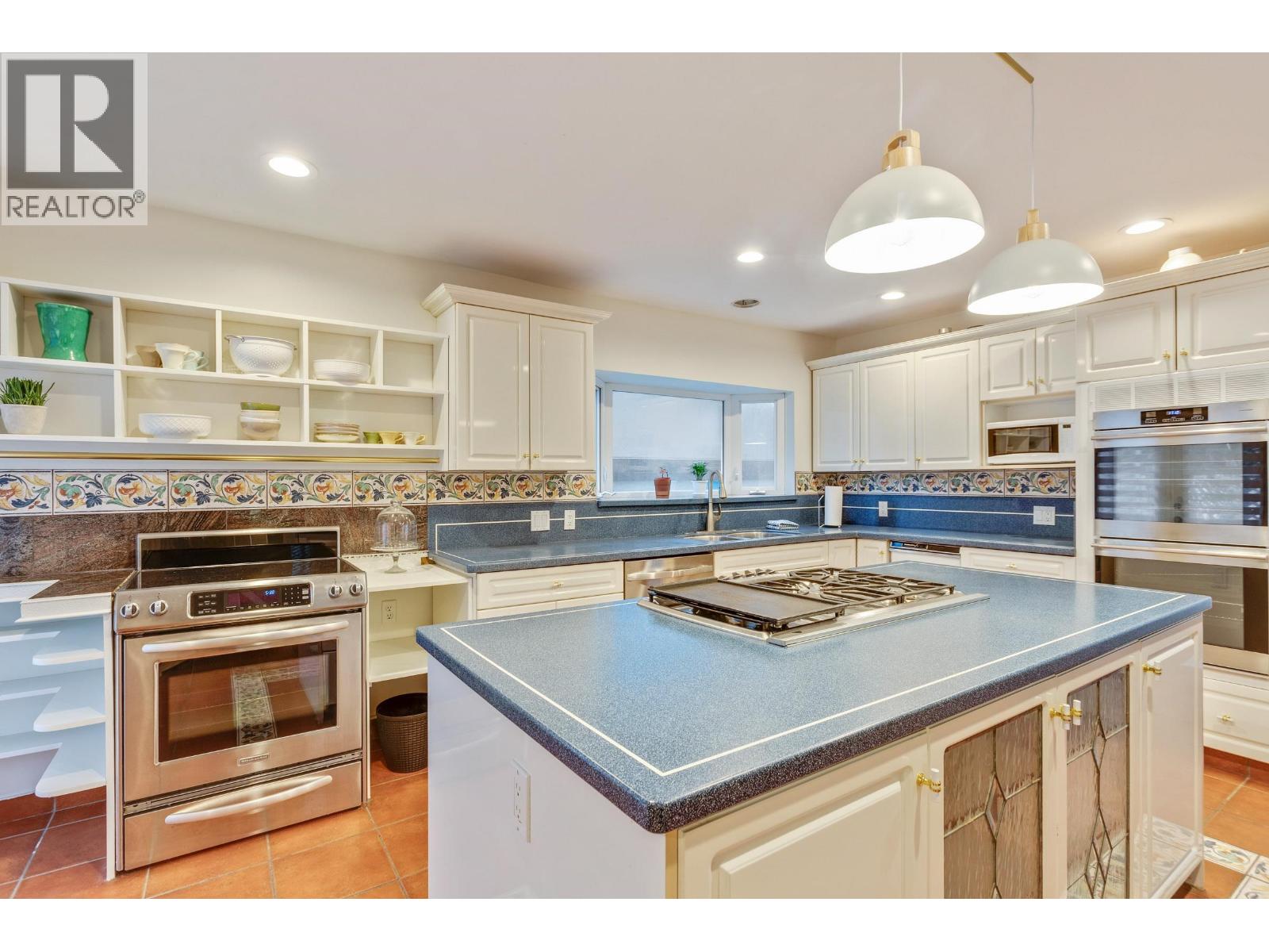 7362 Laburnum Street Property Photo 10