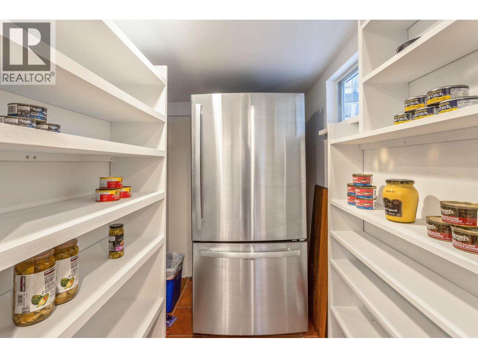 7362 Laburnum Street Property Photo 12