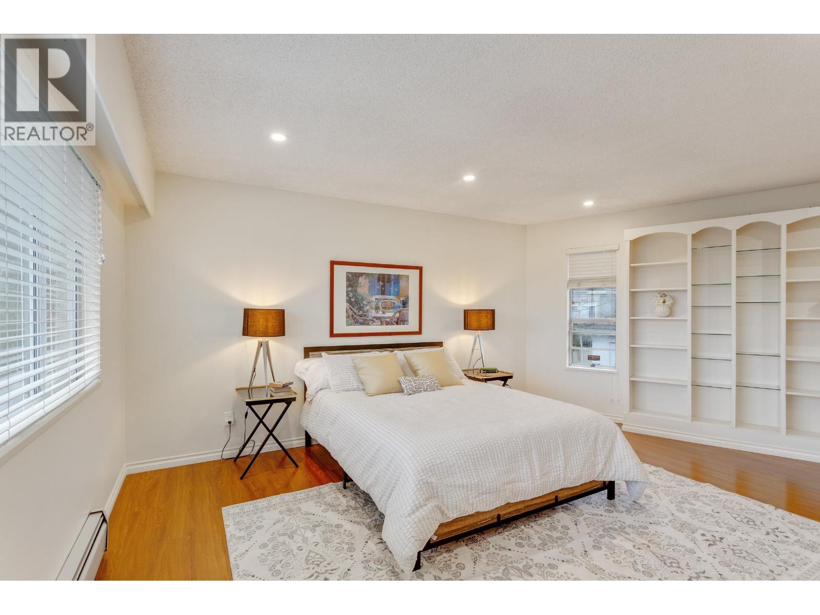 7362 Laburnum Street Property Photo 14