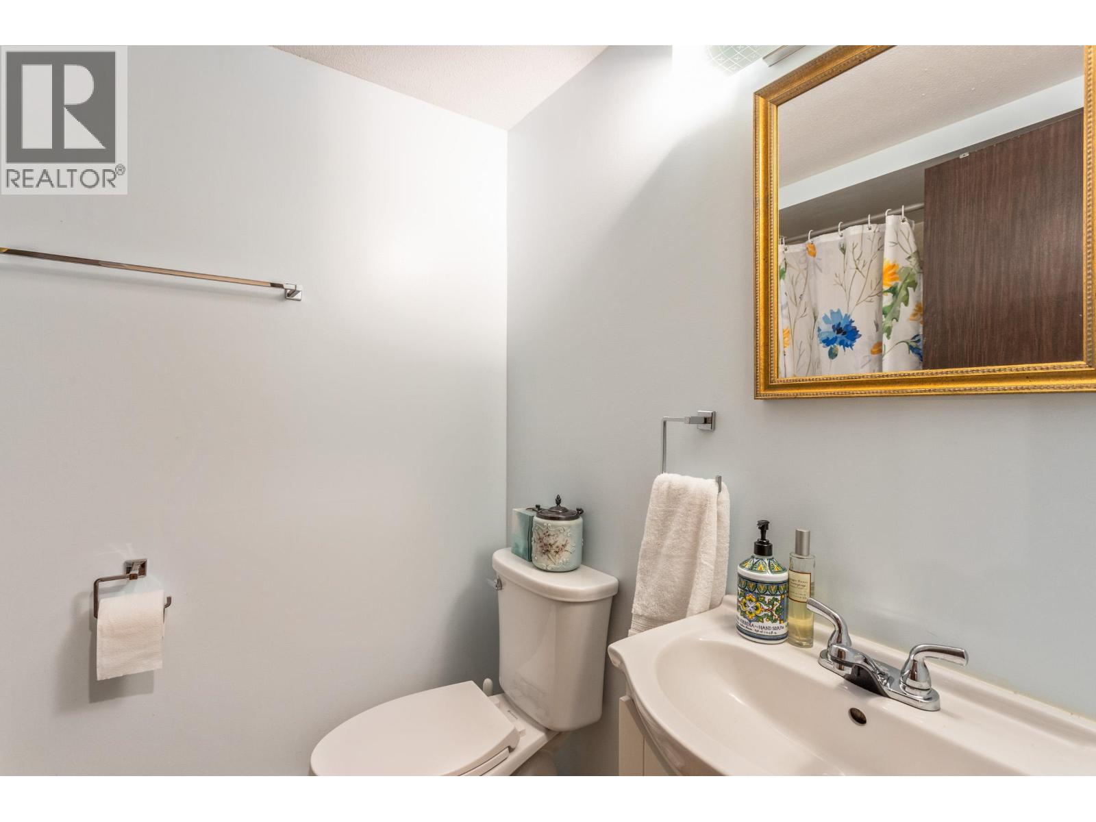 7362 Laburnum Street Property Photo 27