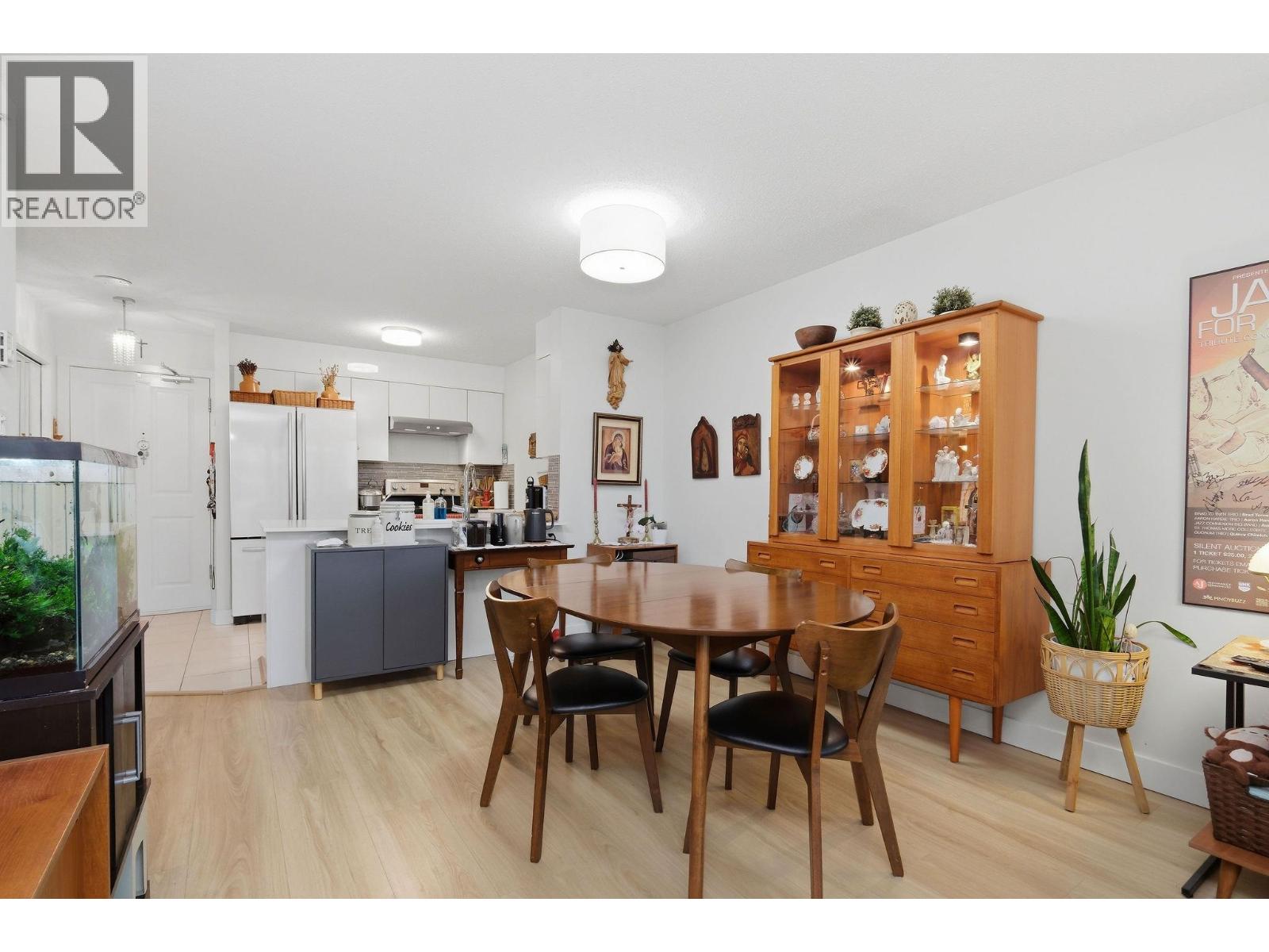 505 6659 Southoaks Crescent Property Photo 7