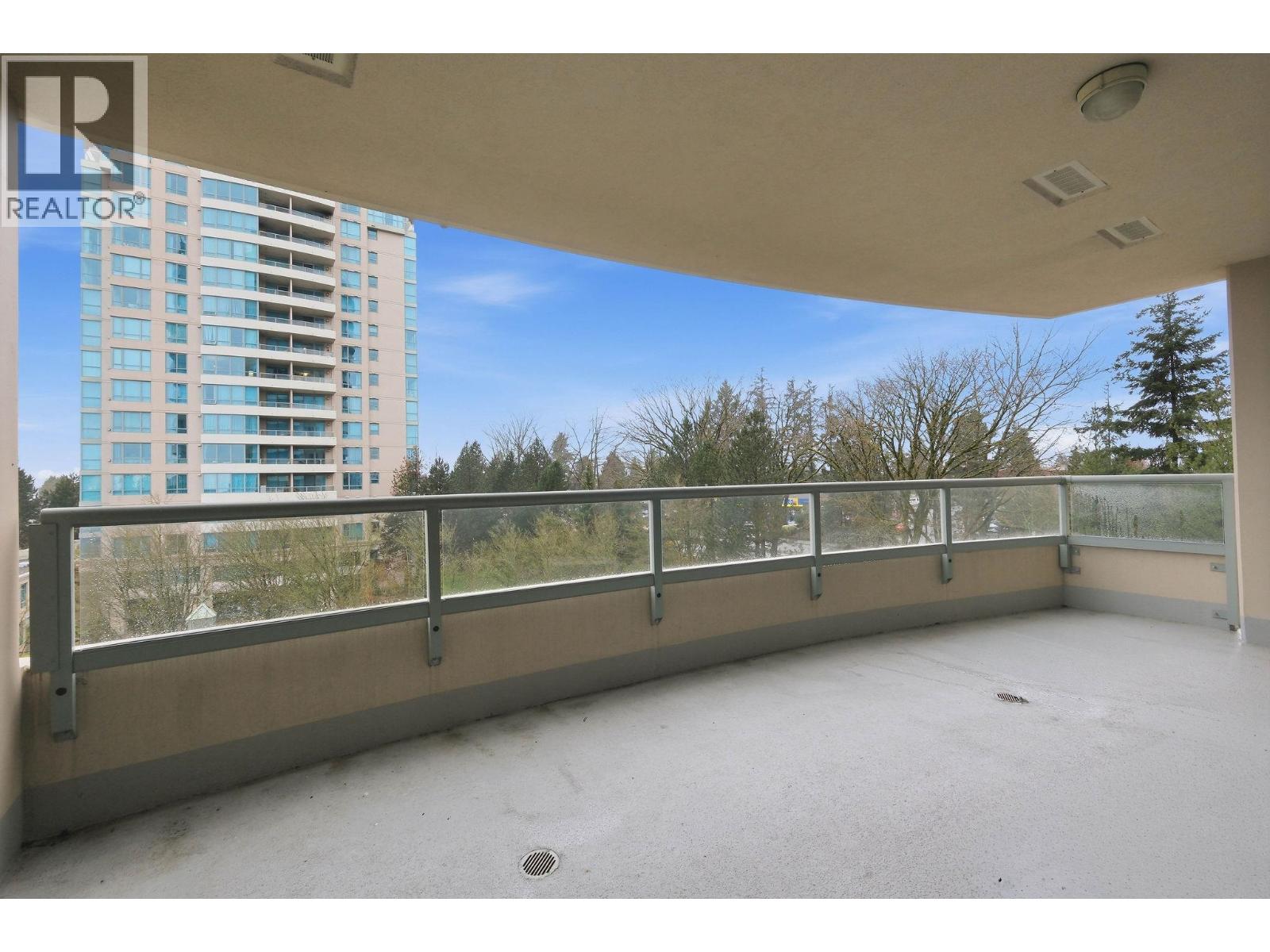 505 6659 Southoaks Crescent Property Photo 12