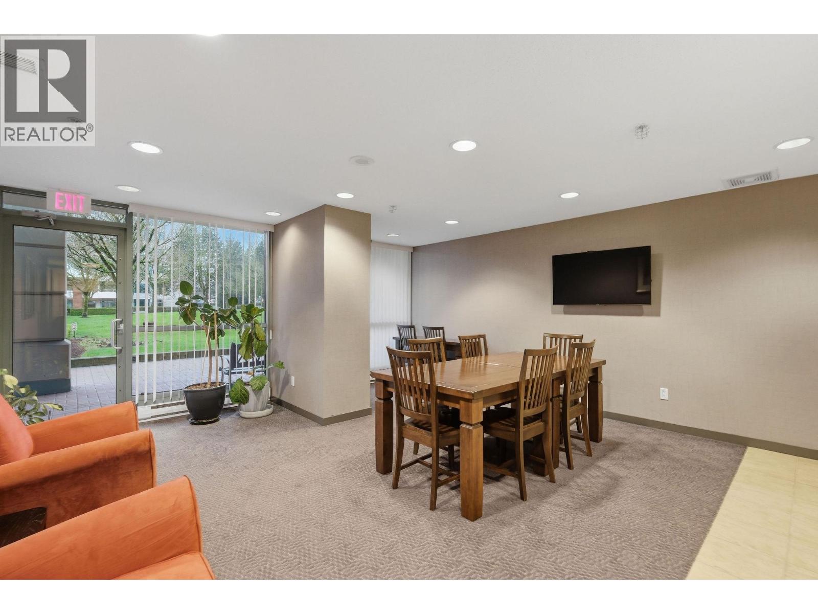 505 6659 Southoaks Crescent Property Photo 23