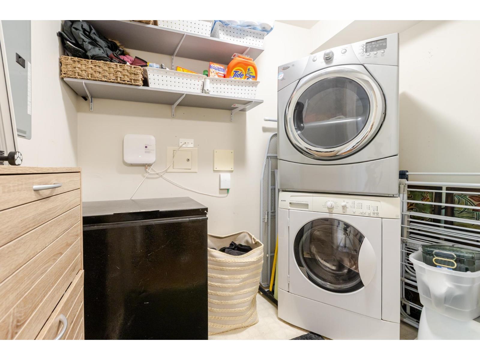 202 20433 53 Avenue Property Photo 17