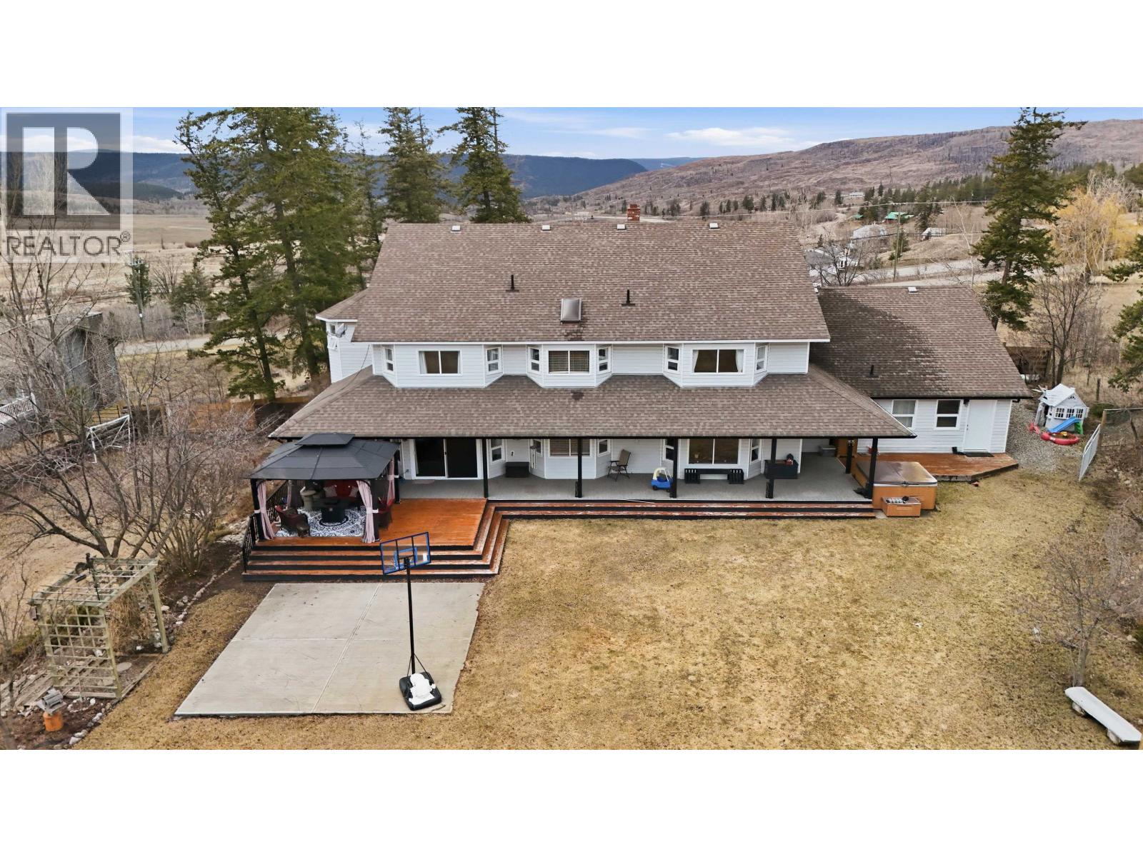 48 Valleyview Road Property Photo 1