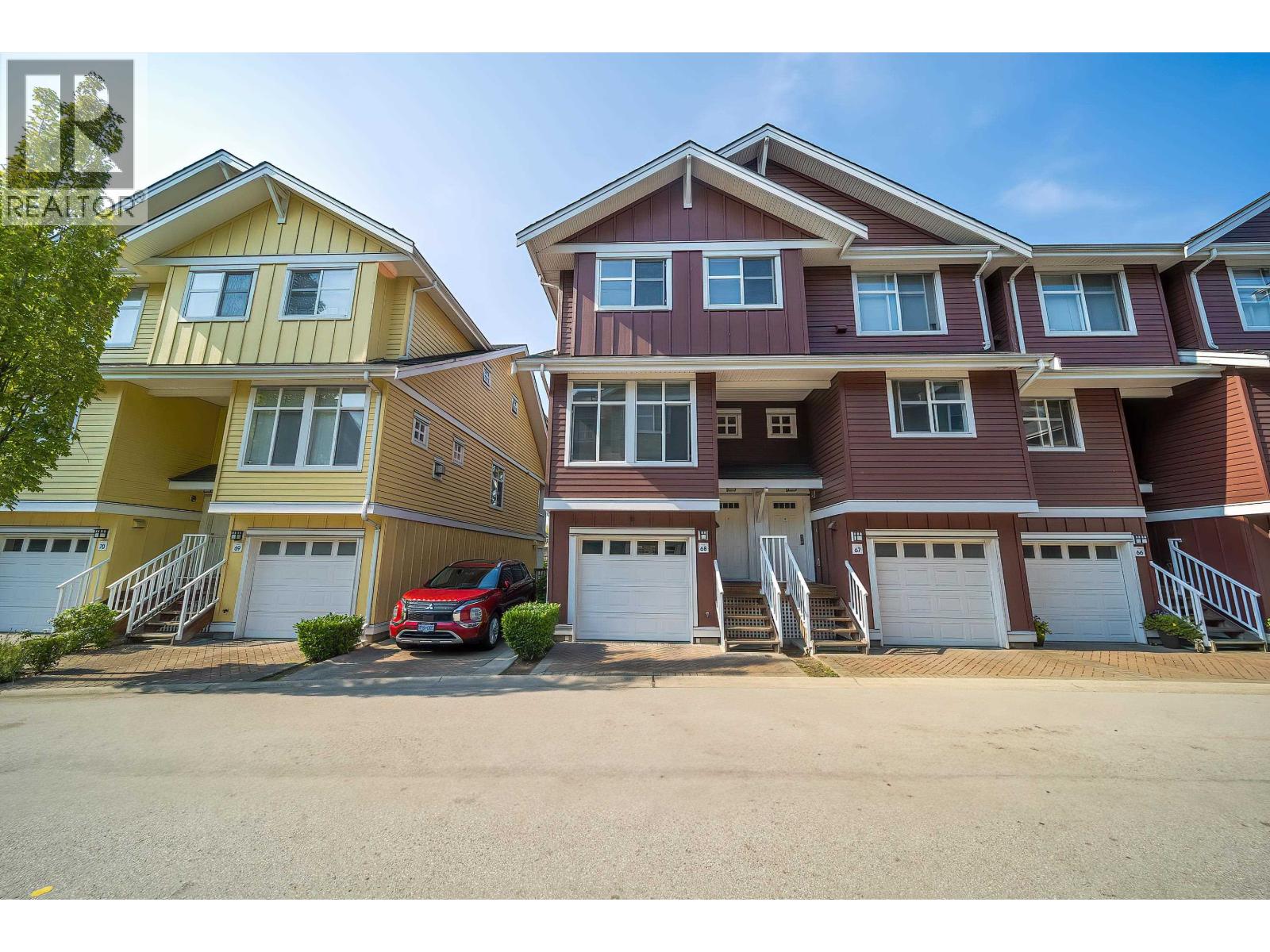 68 935 Ewen Avenue Property Photo 1