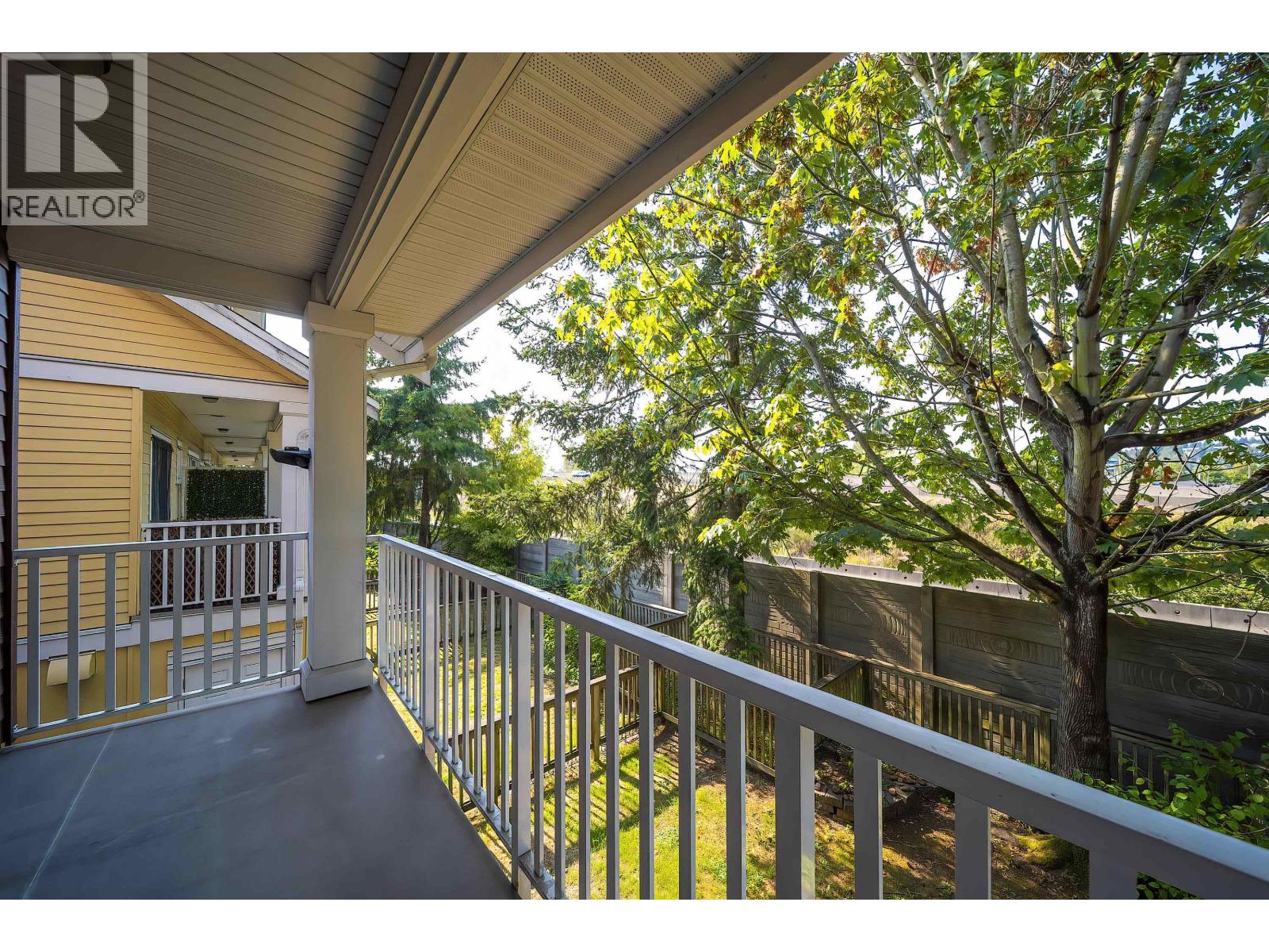 68 935 Ewen Avenue Property Photo 11
