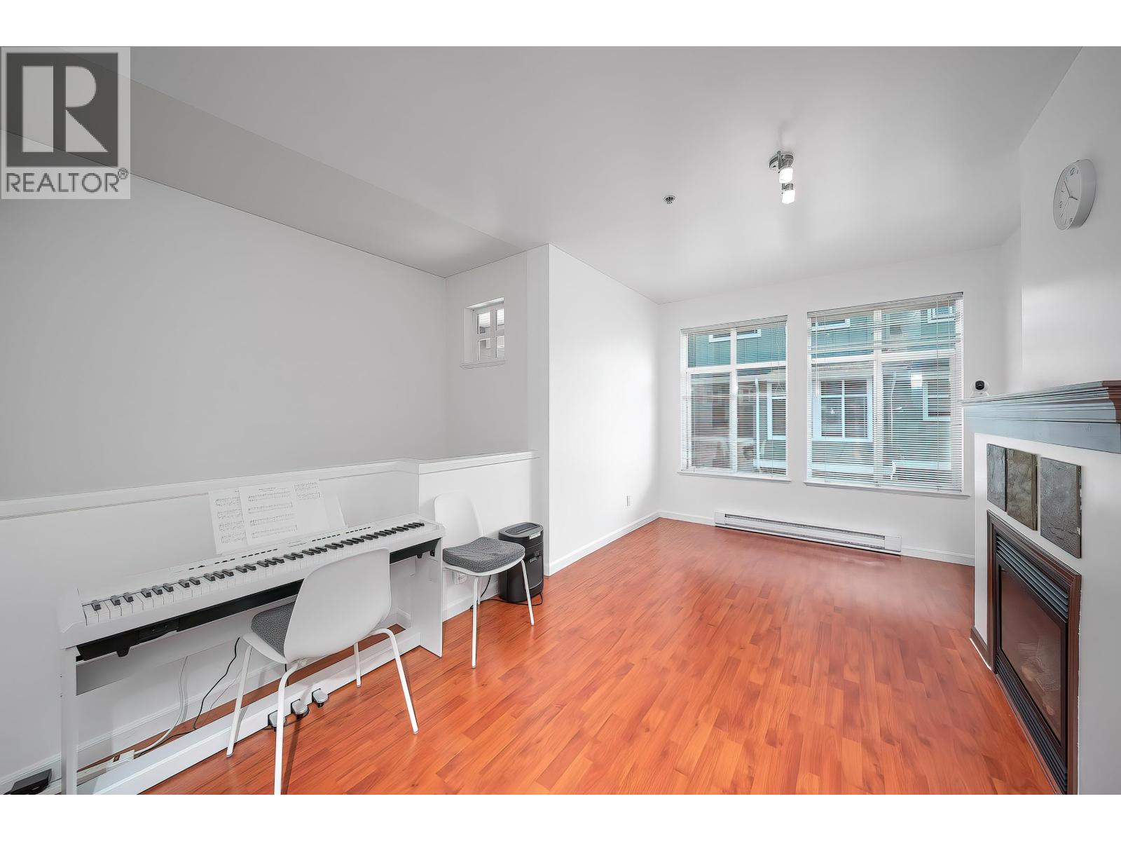 68 935 Ewen Avenue Property Photo 17