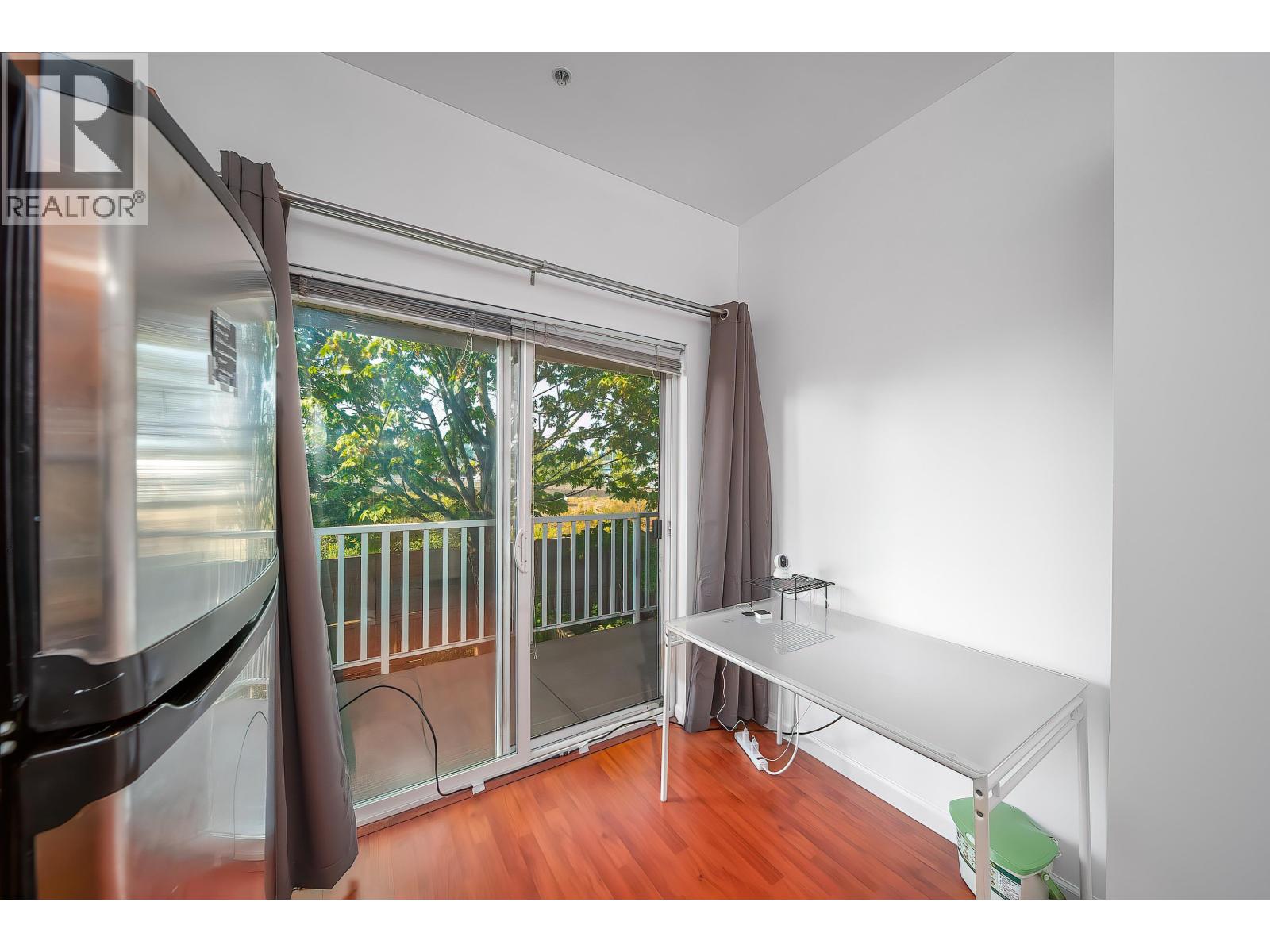 68 935 Ewen Avenue Property Photo 24