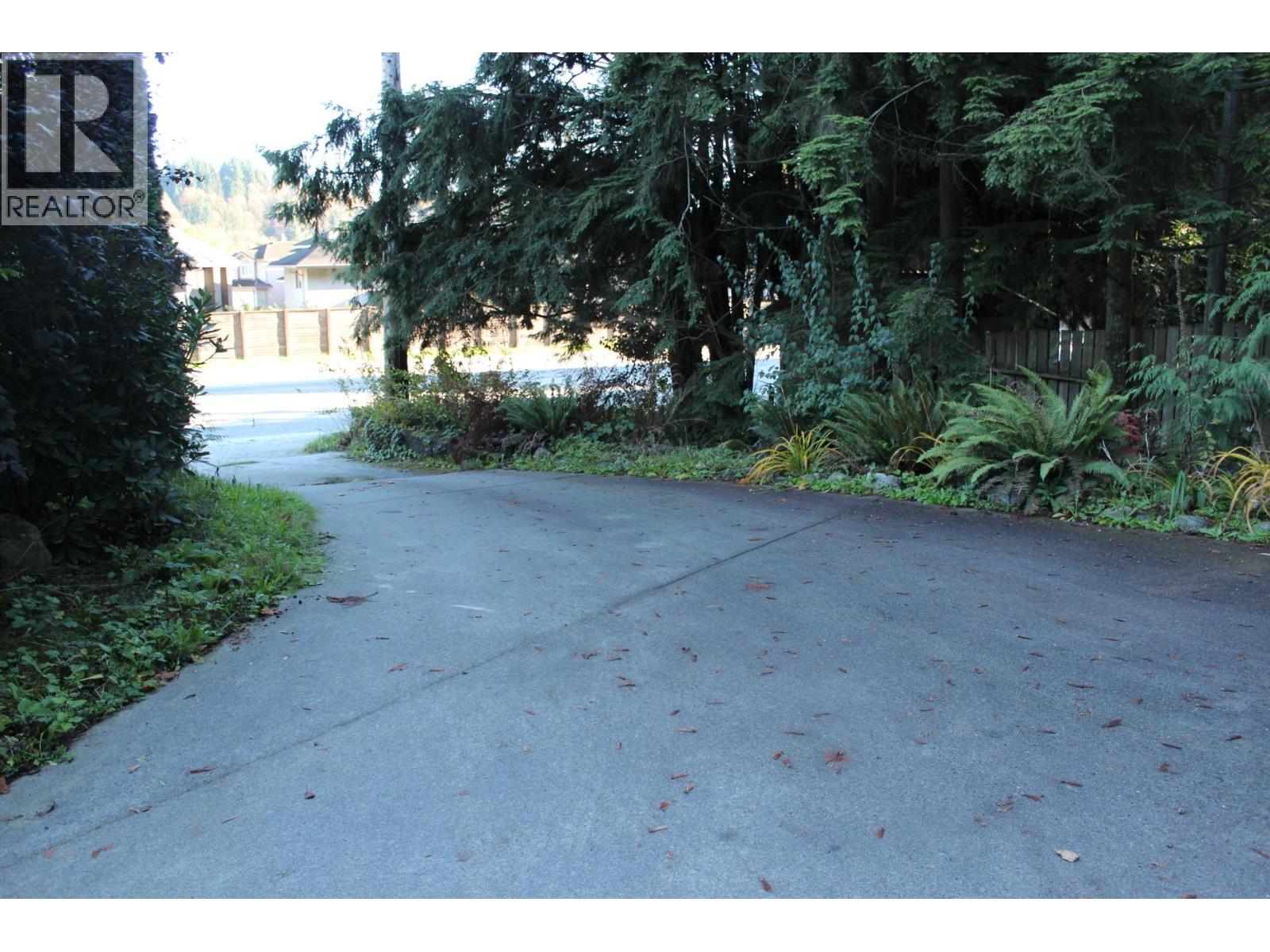 1472 Pipeline Road Property Photo 5