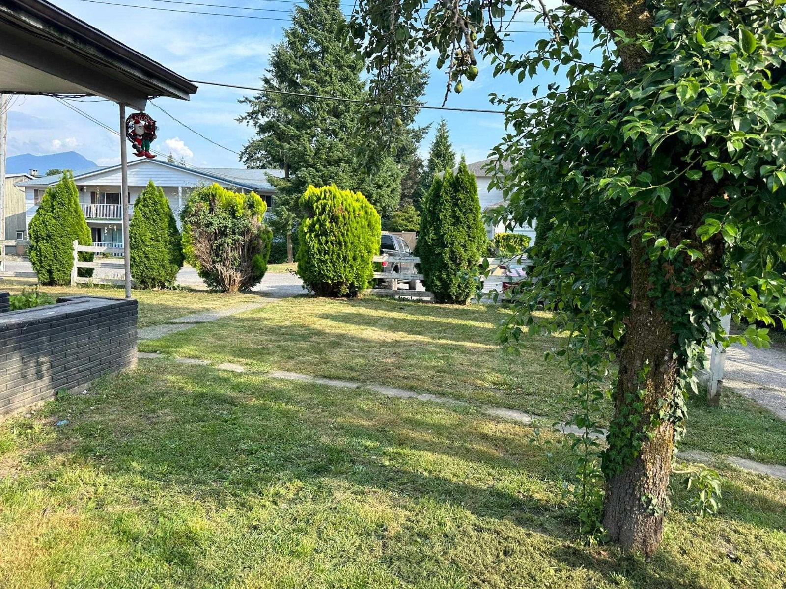 46167 Cleveland Avenue Property Photo 6