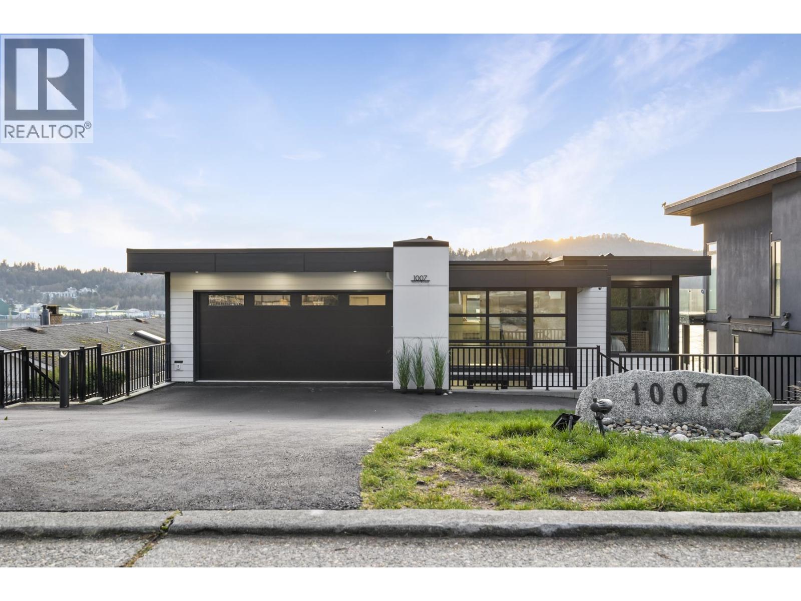 1007 Ioco Road Property Photo 4