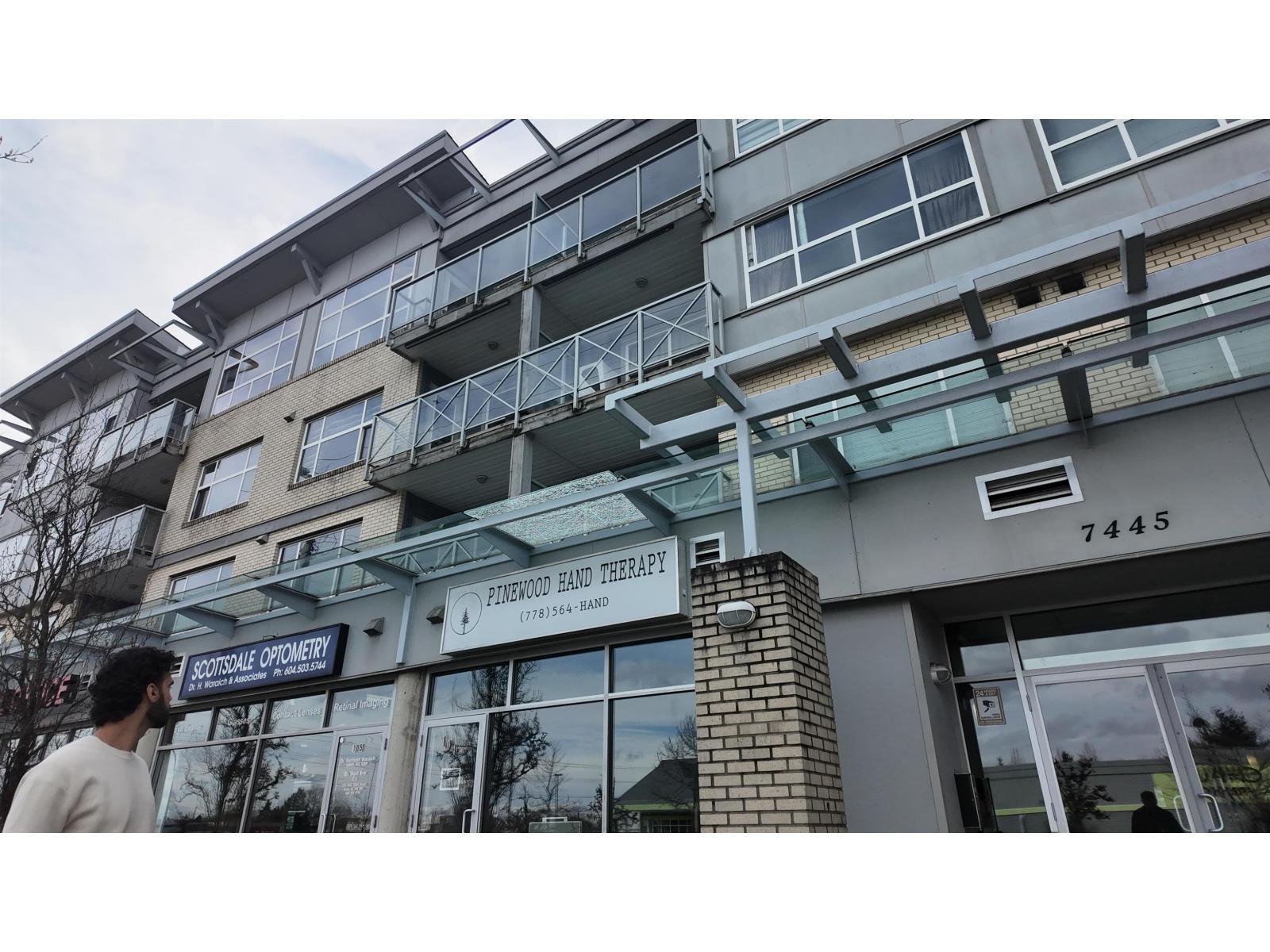 414 7445 120 Street Property Photo 3
