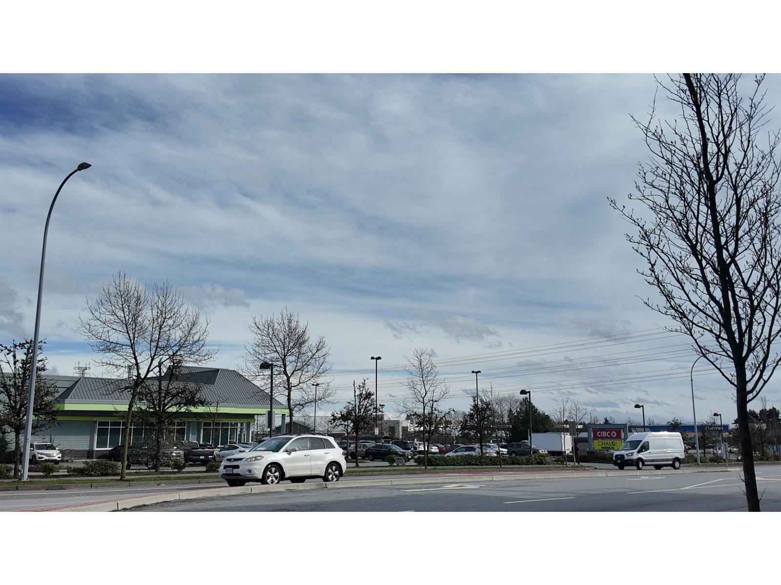 414 7445 120 Street Property Photo 6